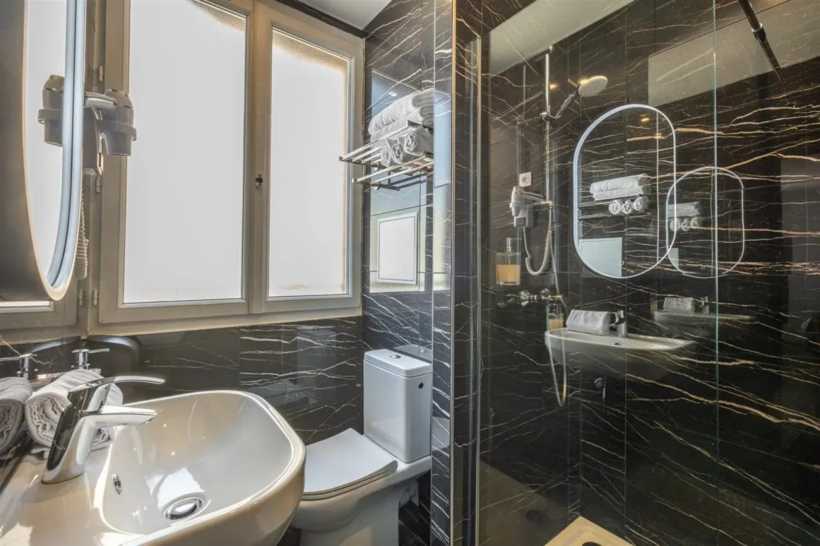 The Originals Boutique, Hôtel Le Marignan,Le Havre Centre Gare