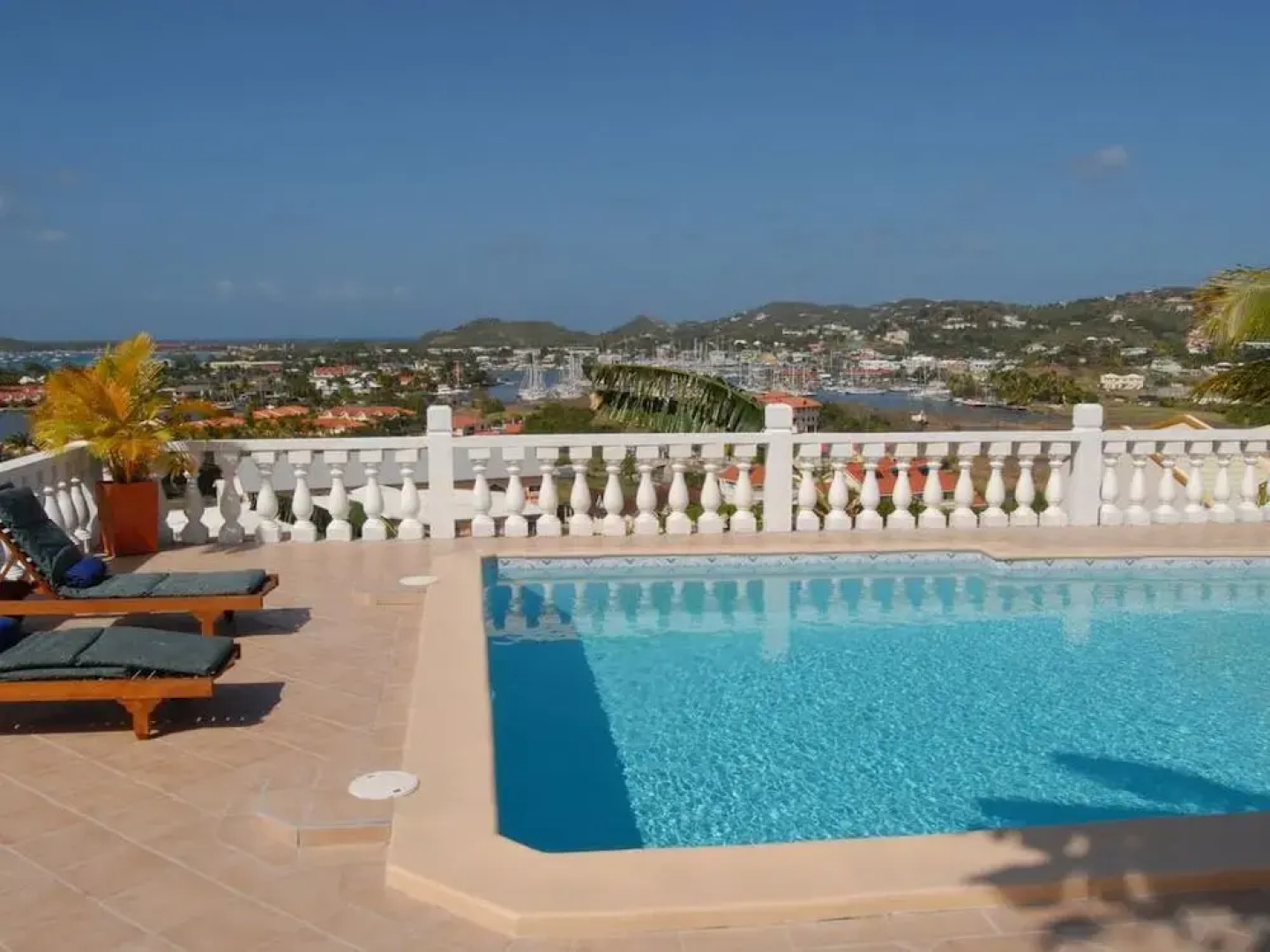 Rodney Bay Suites