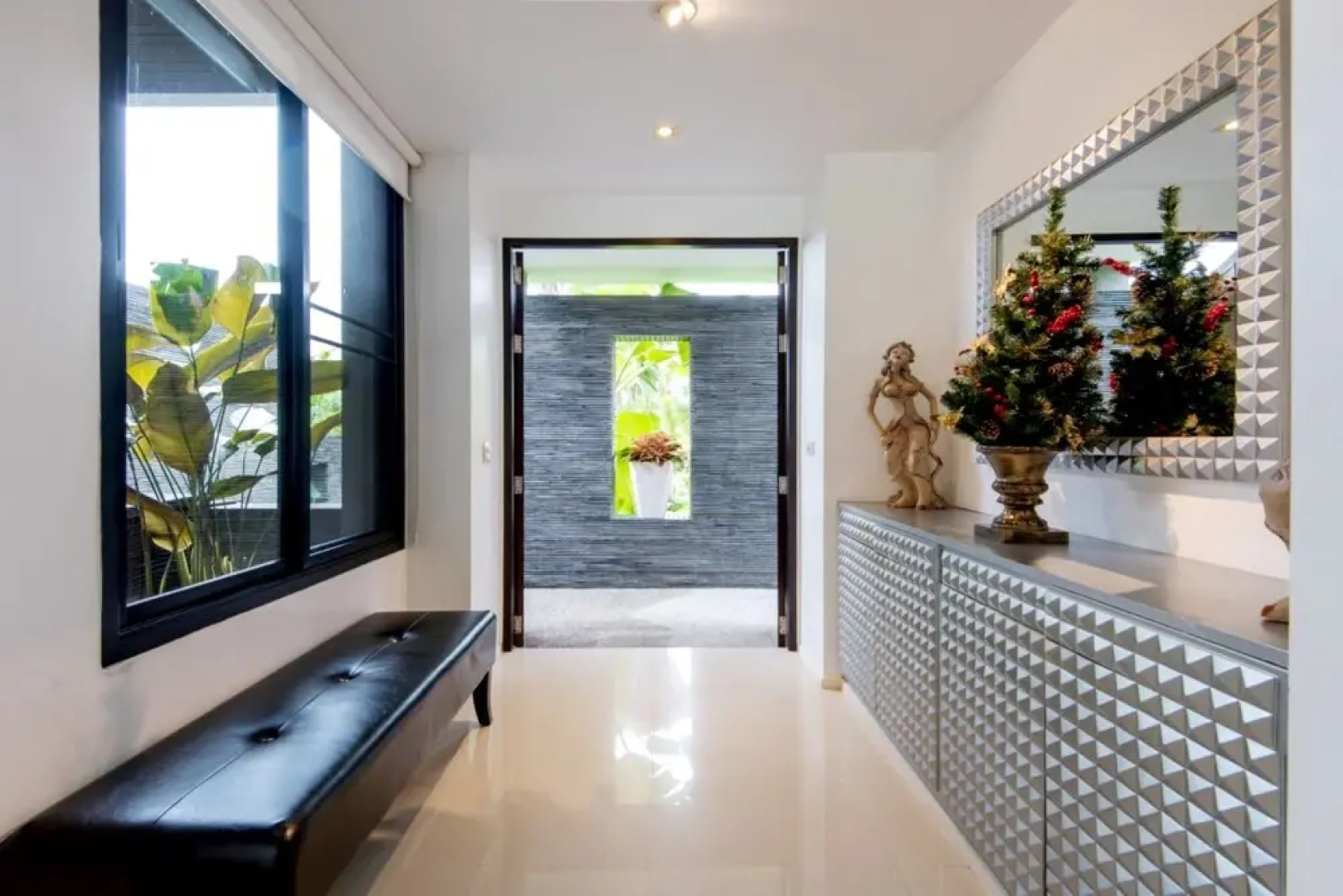 Kinnaree Villa Loch Palm Golf by Chattha