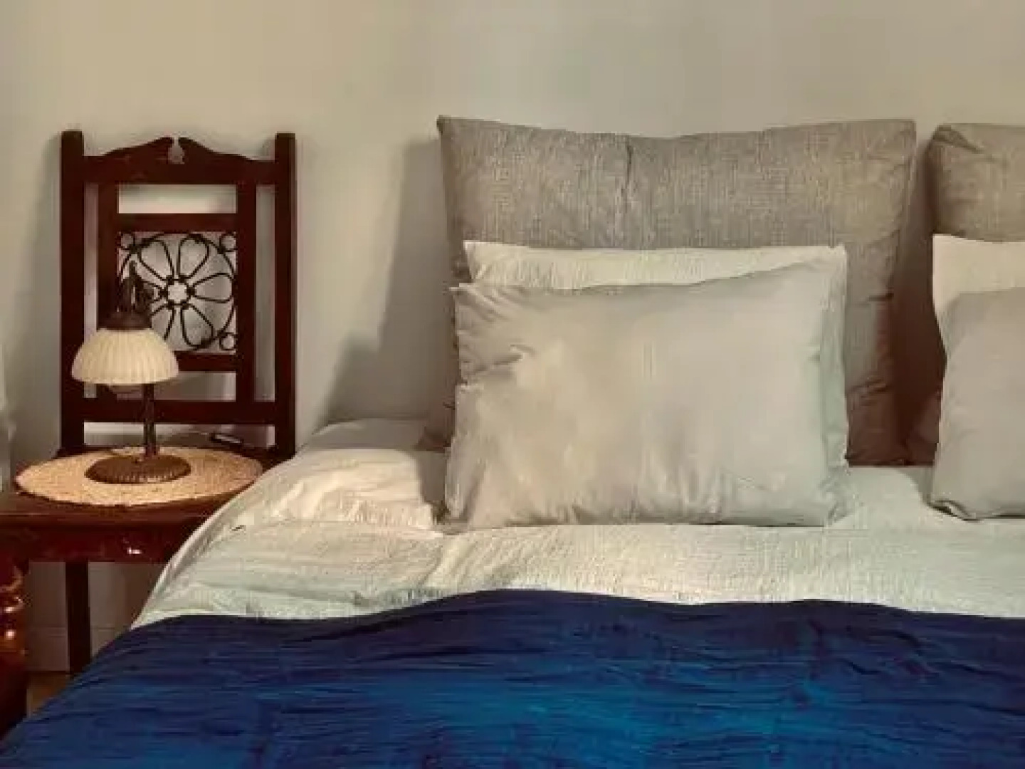 Chateau Akko Authentic Hosting