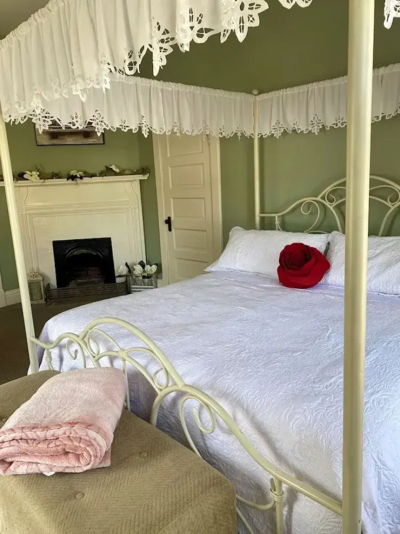 Red Rose Inn Bed & Breakfast