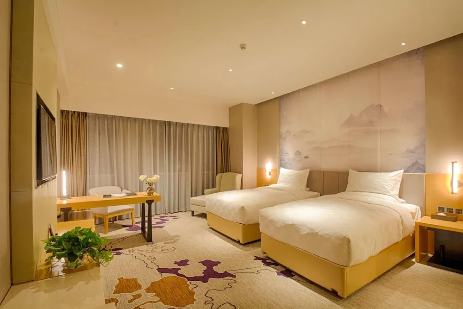 Ramada Encore Lingbao