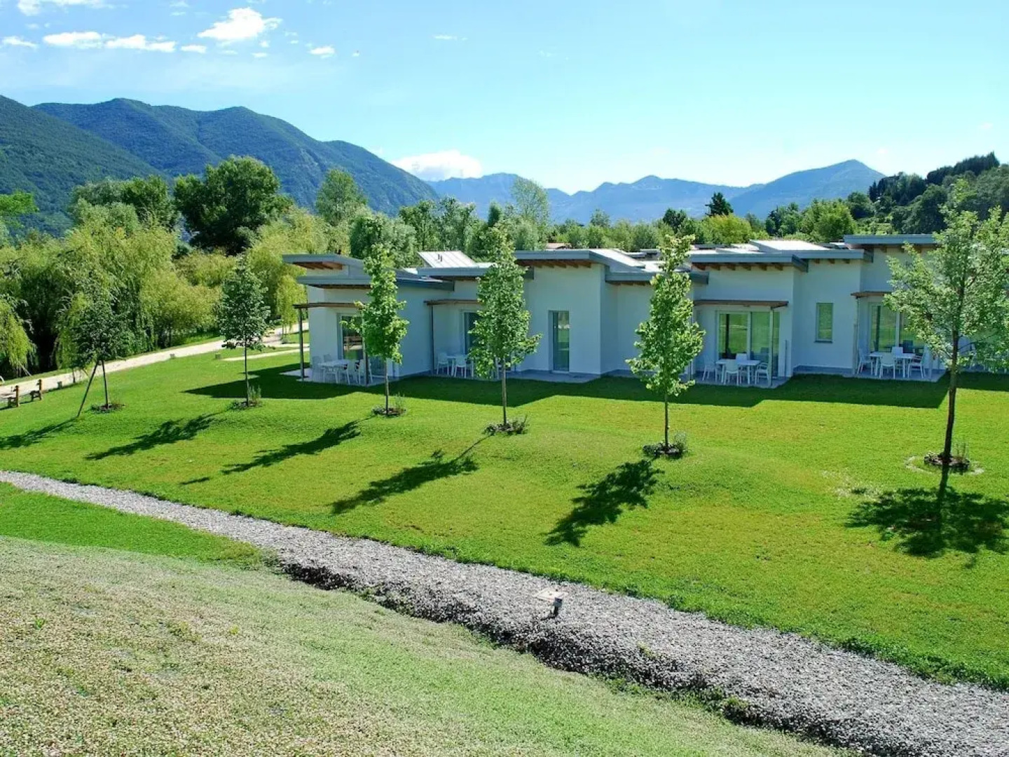 New Residence by Lake Iseo, Surrounded by Green