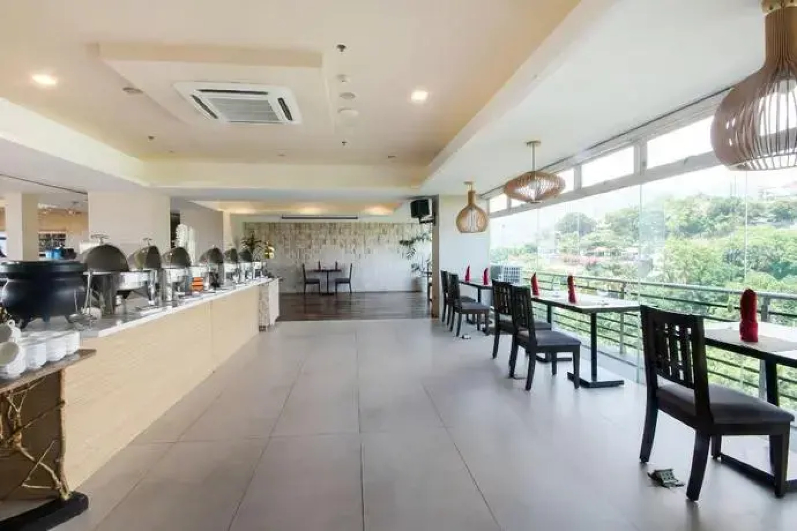 Imperial Court Hotel