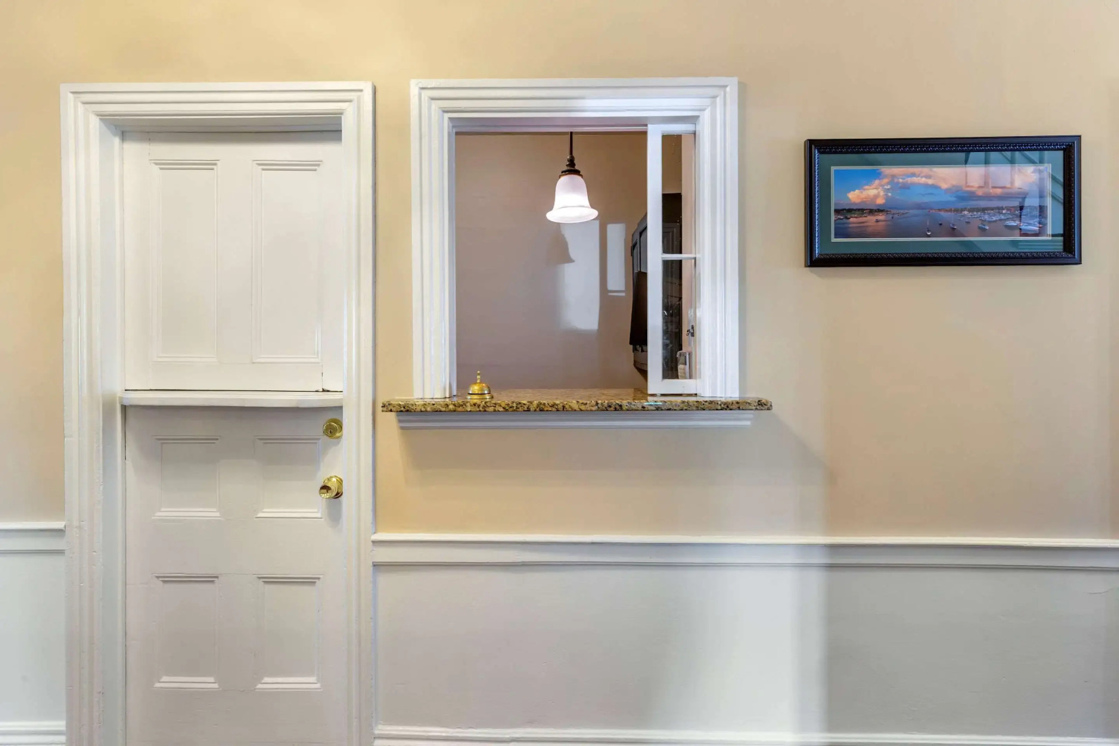 Essex Street Inn & Suites, an Ascend Collection Hotel