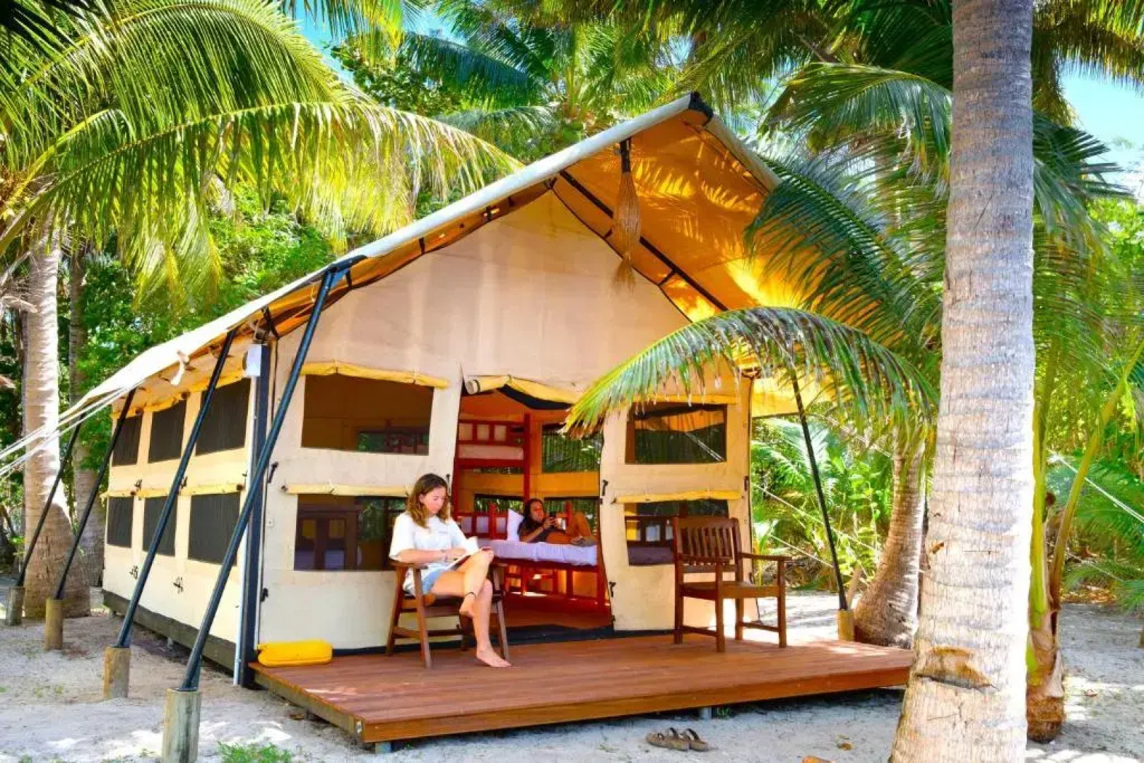 Barefoot Manta Island Resort and Marine Sanctuary