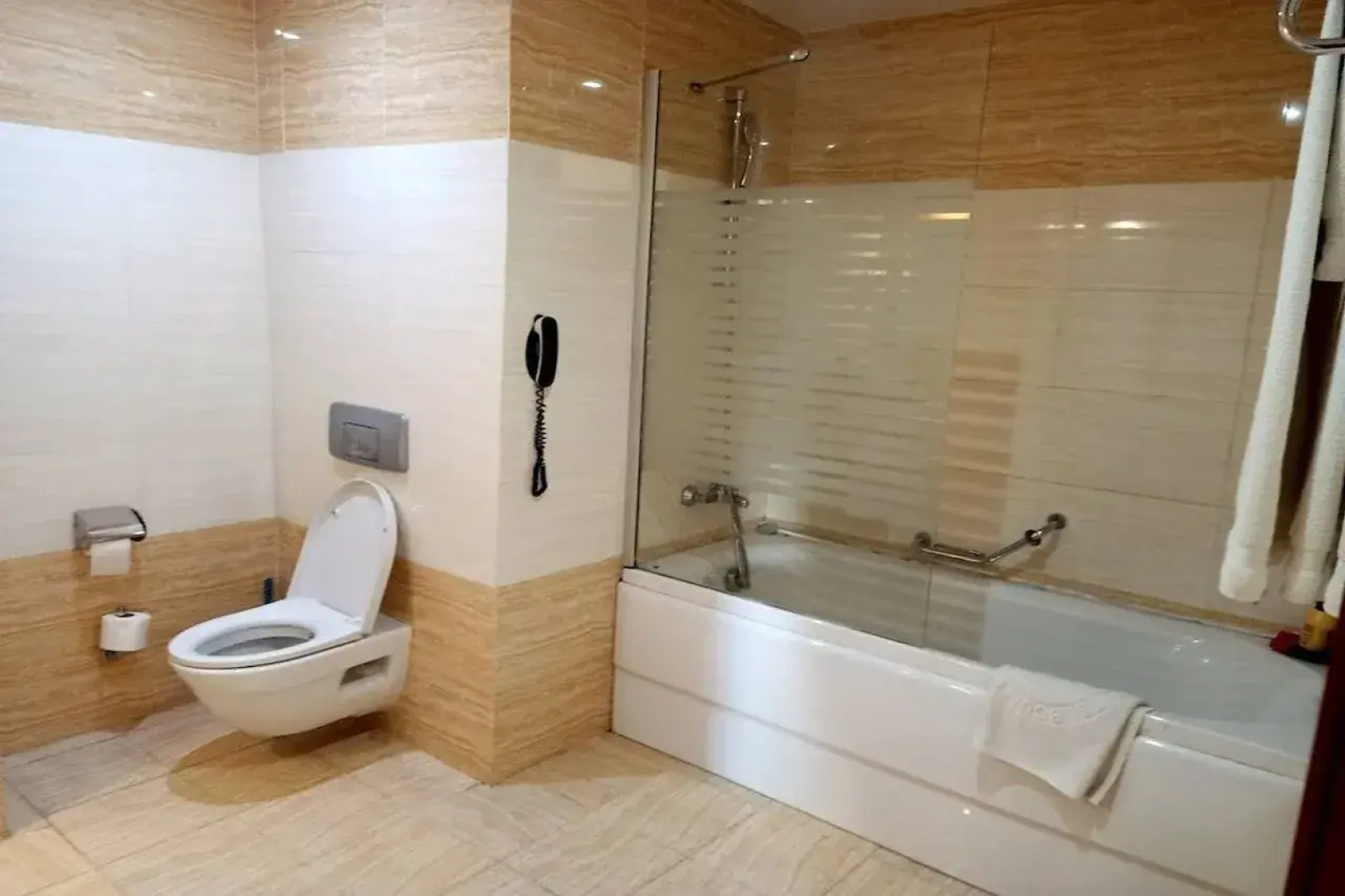 Hotel Hocine
