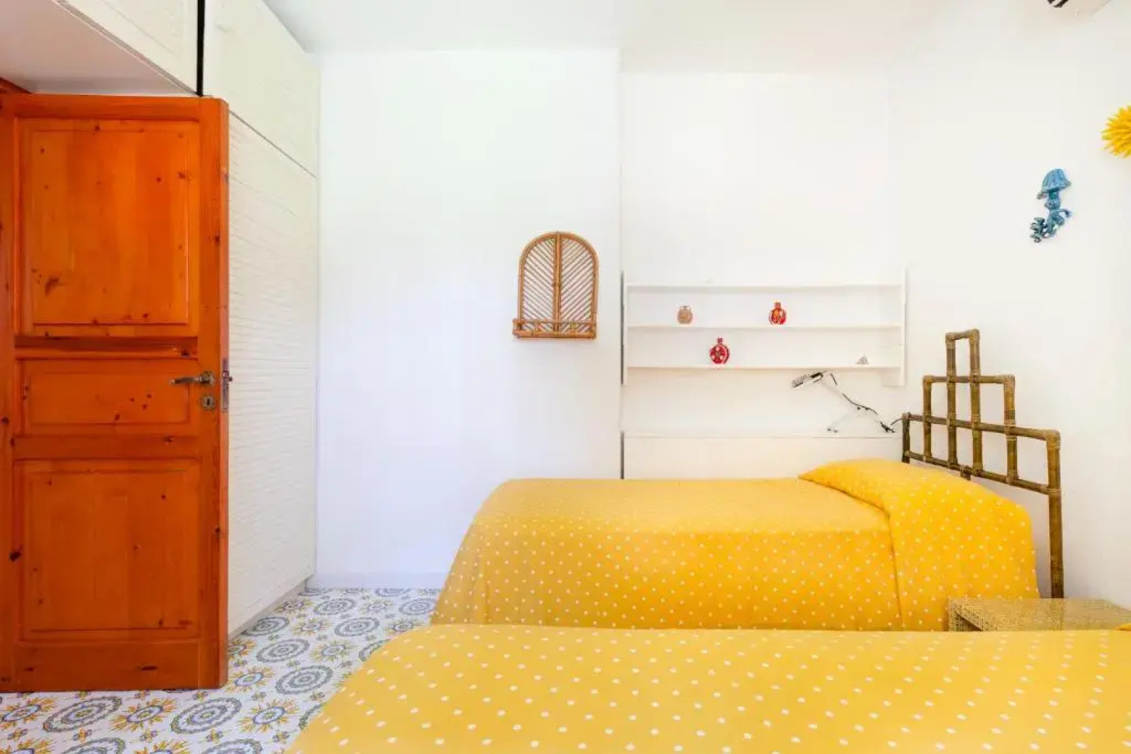 Villetta con Piscina condivisa e Giardino esclusivo di 1000 mq