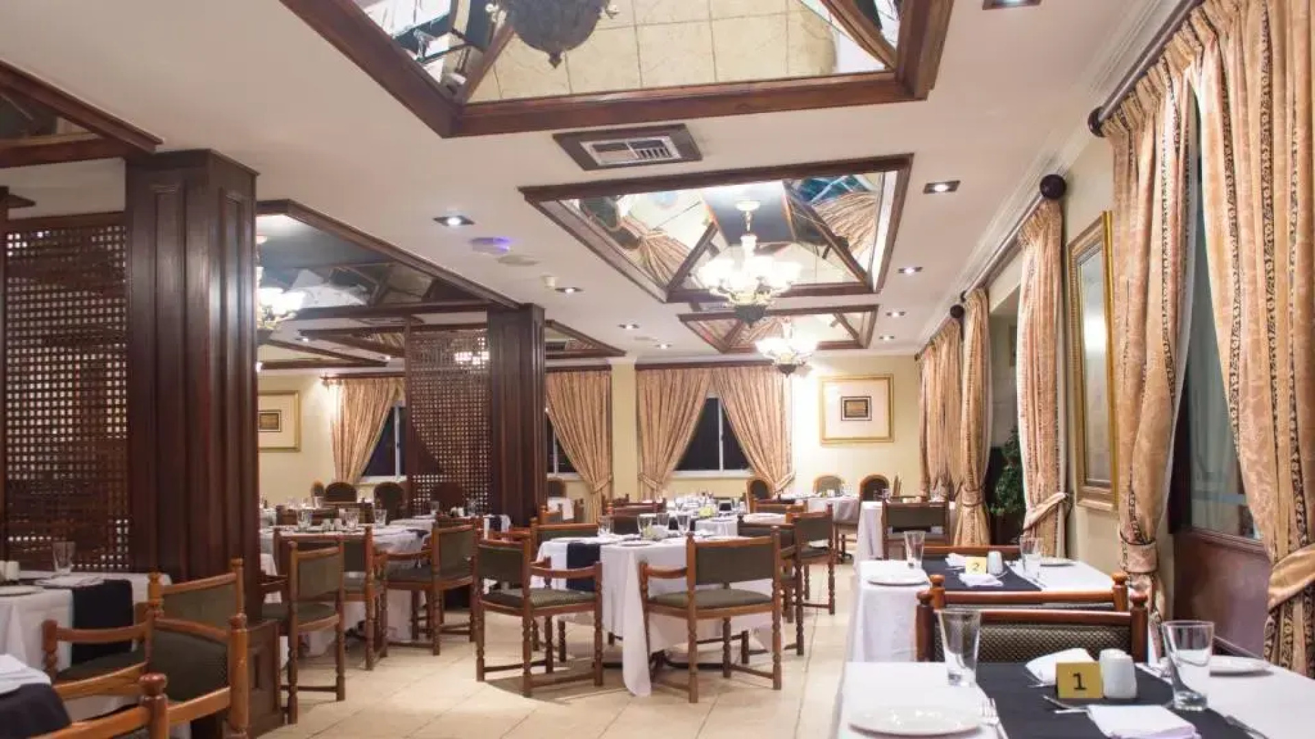 Premier Hotel The Richards