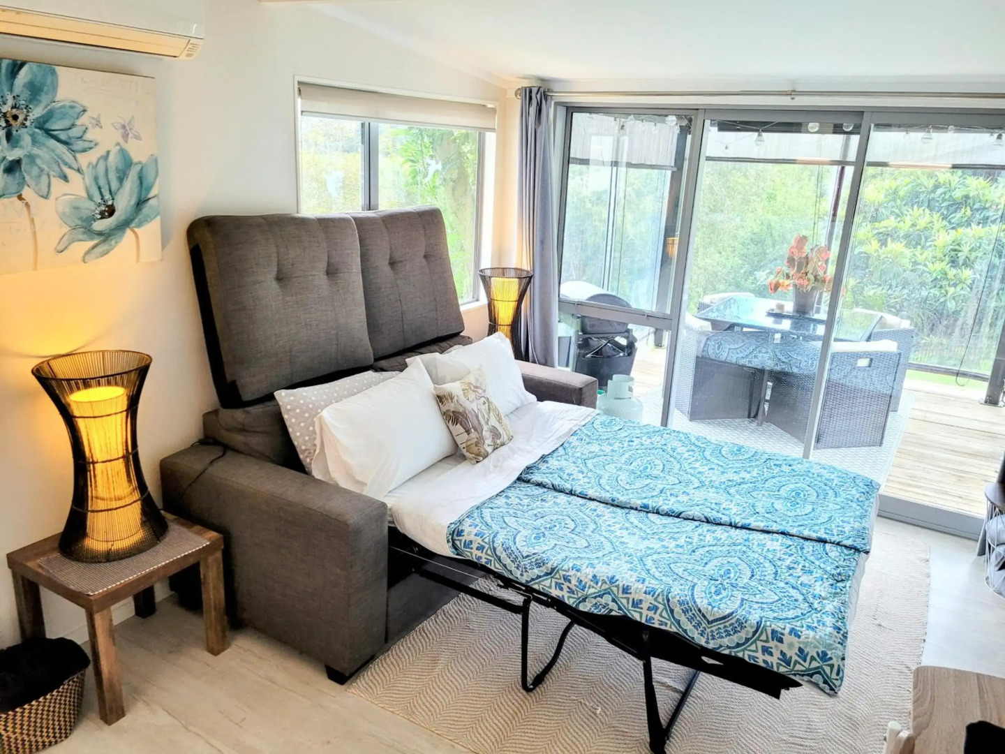 Garden Bliss & Bird Sanctuary in Paihia Estuary