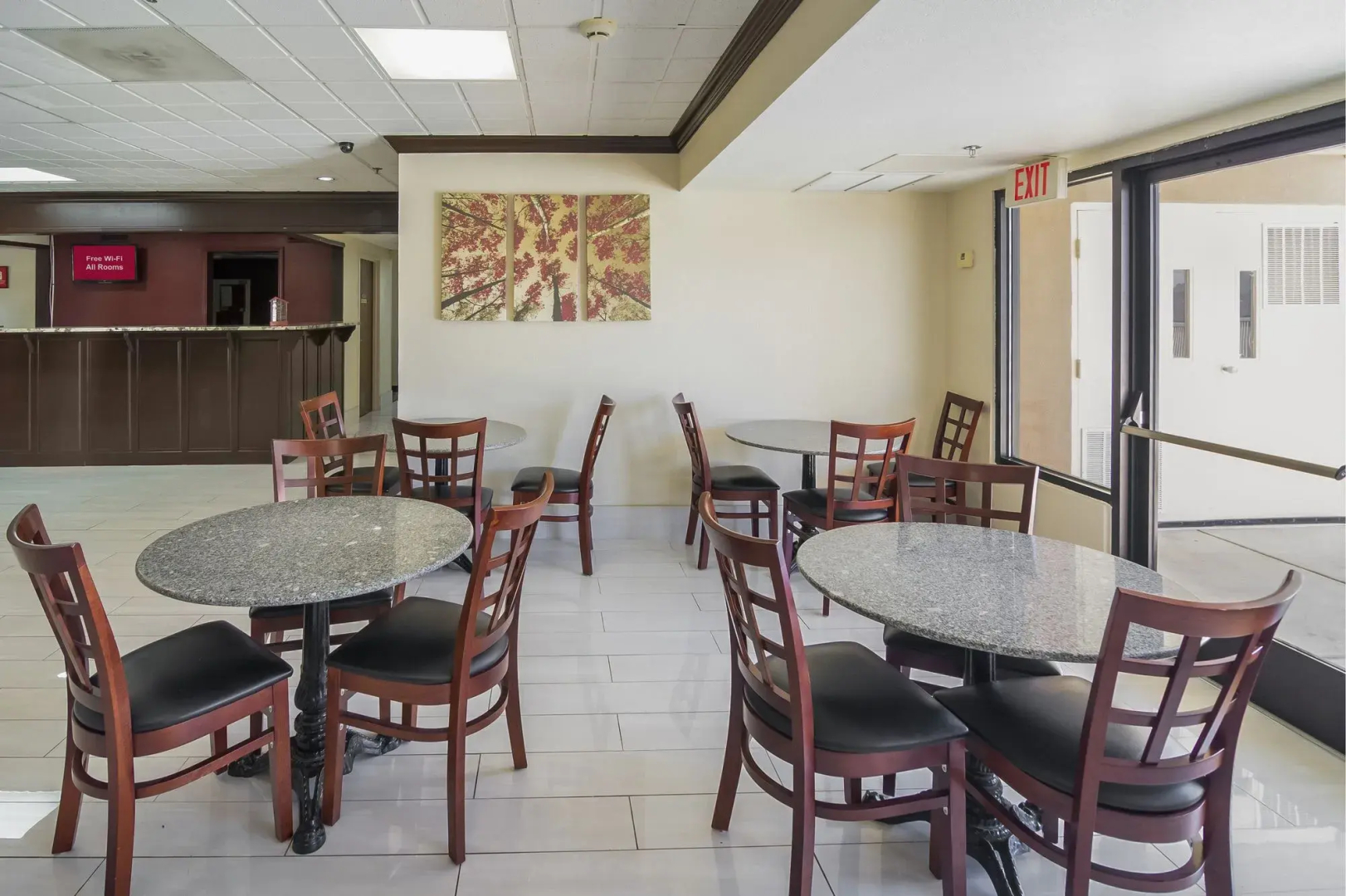 Red Roof Inn & Suites Fayetteville - Fort Bragg