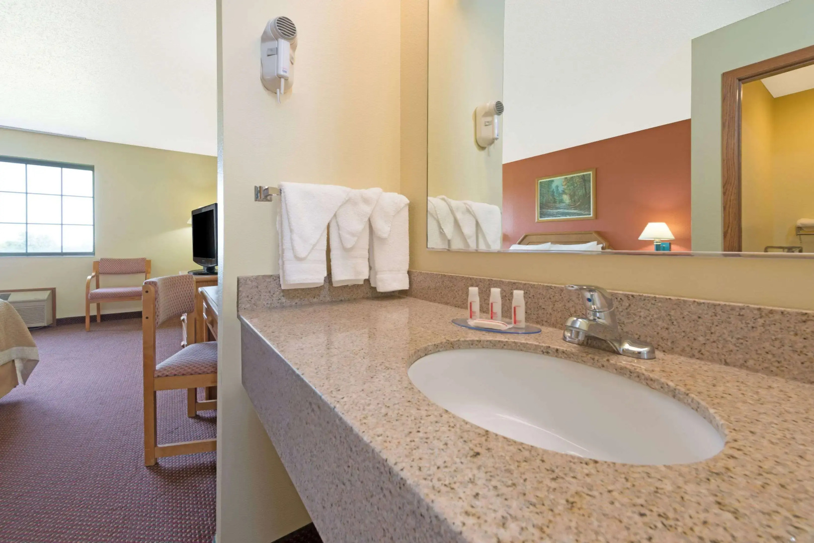 Days Inn by Wyndham Cameron