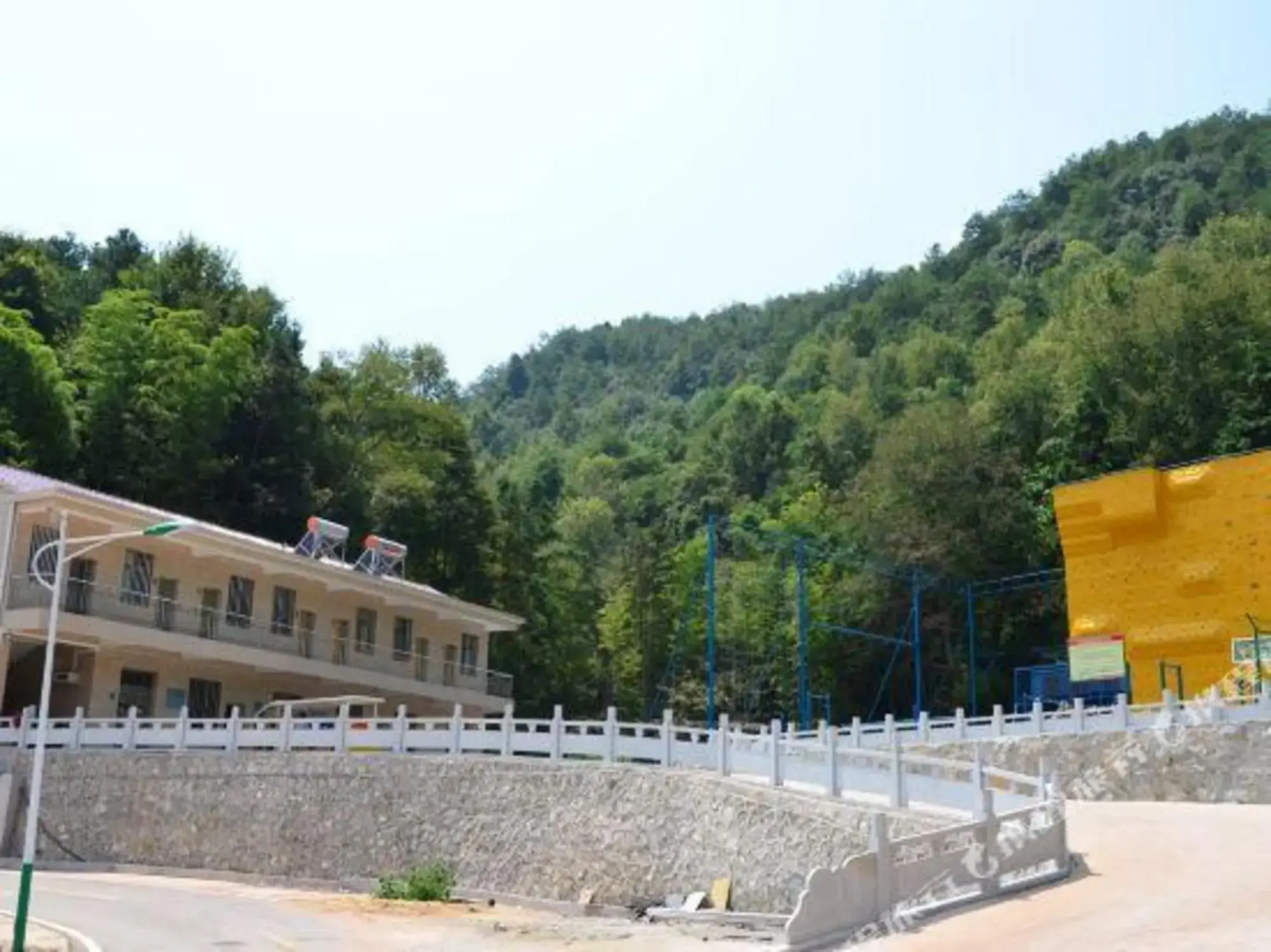 Meihong Hoilday Hotel