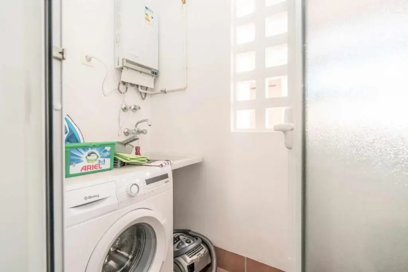 Girasol apartamento para 4 personas con piscina communitaria