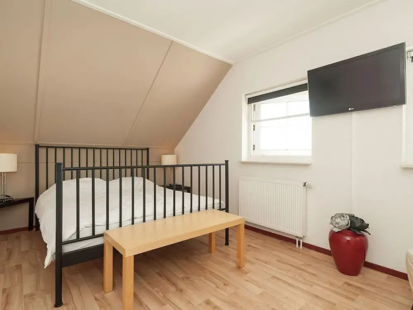 Luxury Villa with Boathouse & Jetty near Stavoren