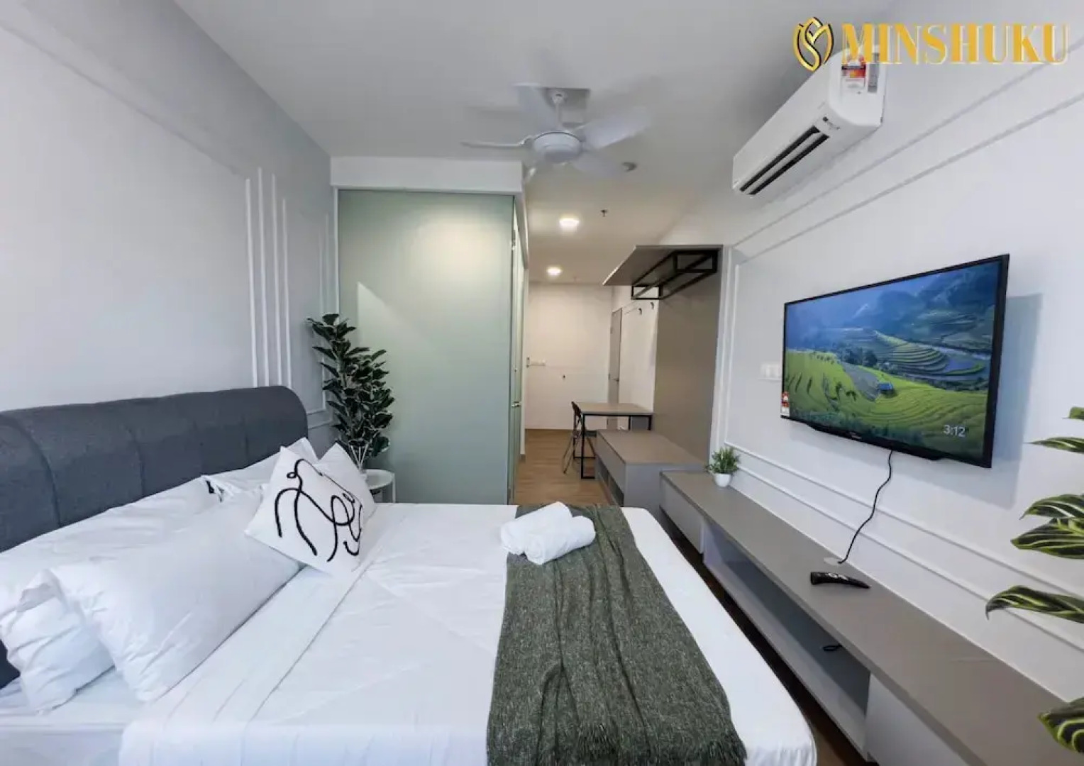 Sky Pool Suites KL Sentral -Riveria City