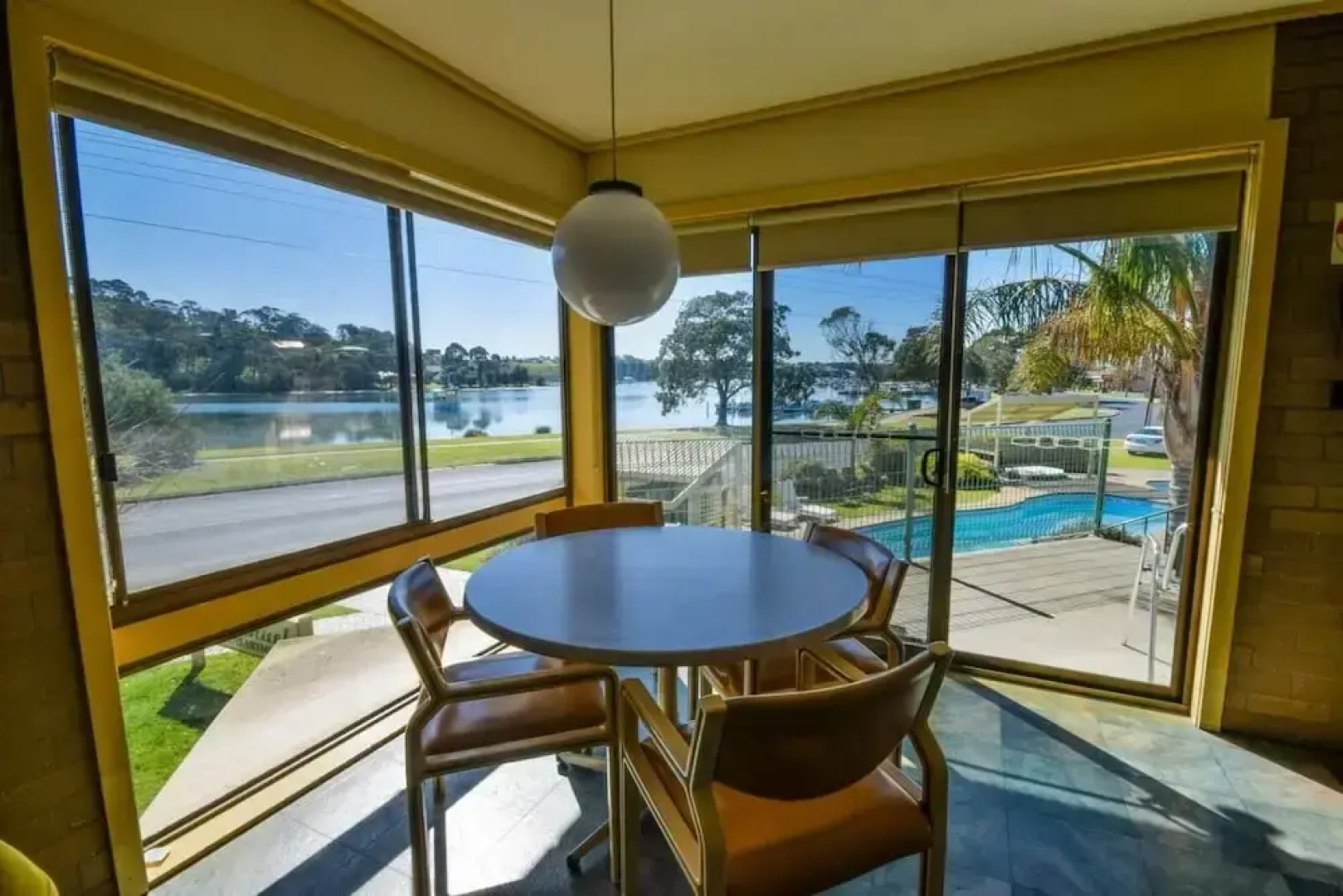 Emmanuel Holiday Apartments
