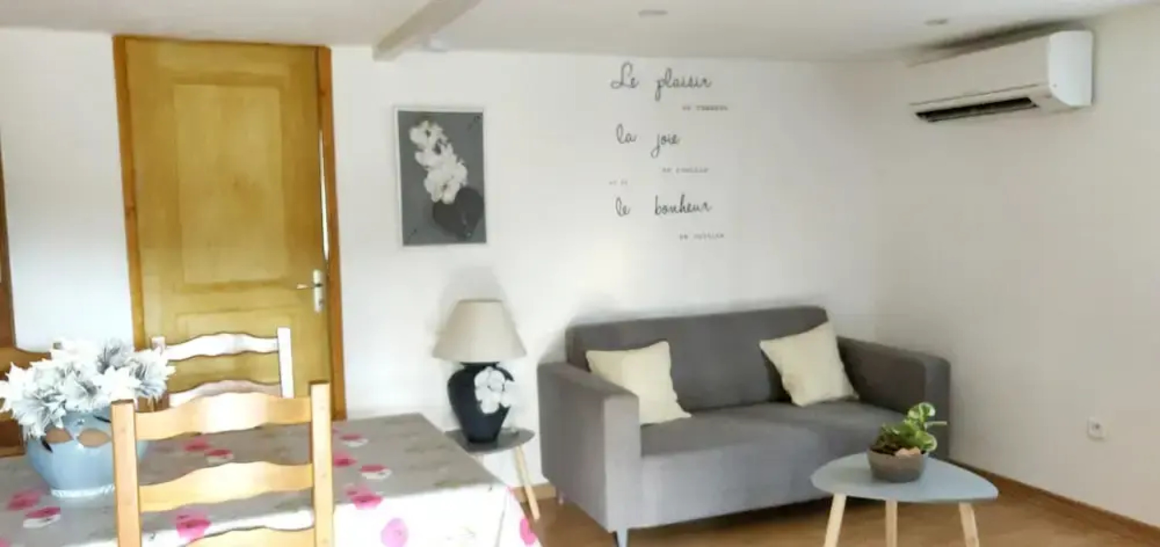 Chalet With 2 Bedrooms in Saint-genest-de-beauzon, With Wonderful Mountain View, Enclosed Garden and Wifi - 40 km From the Slopes