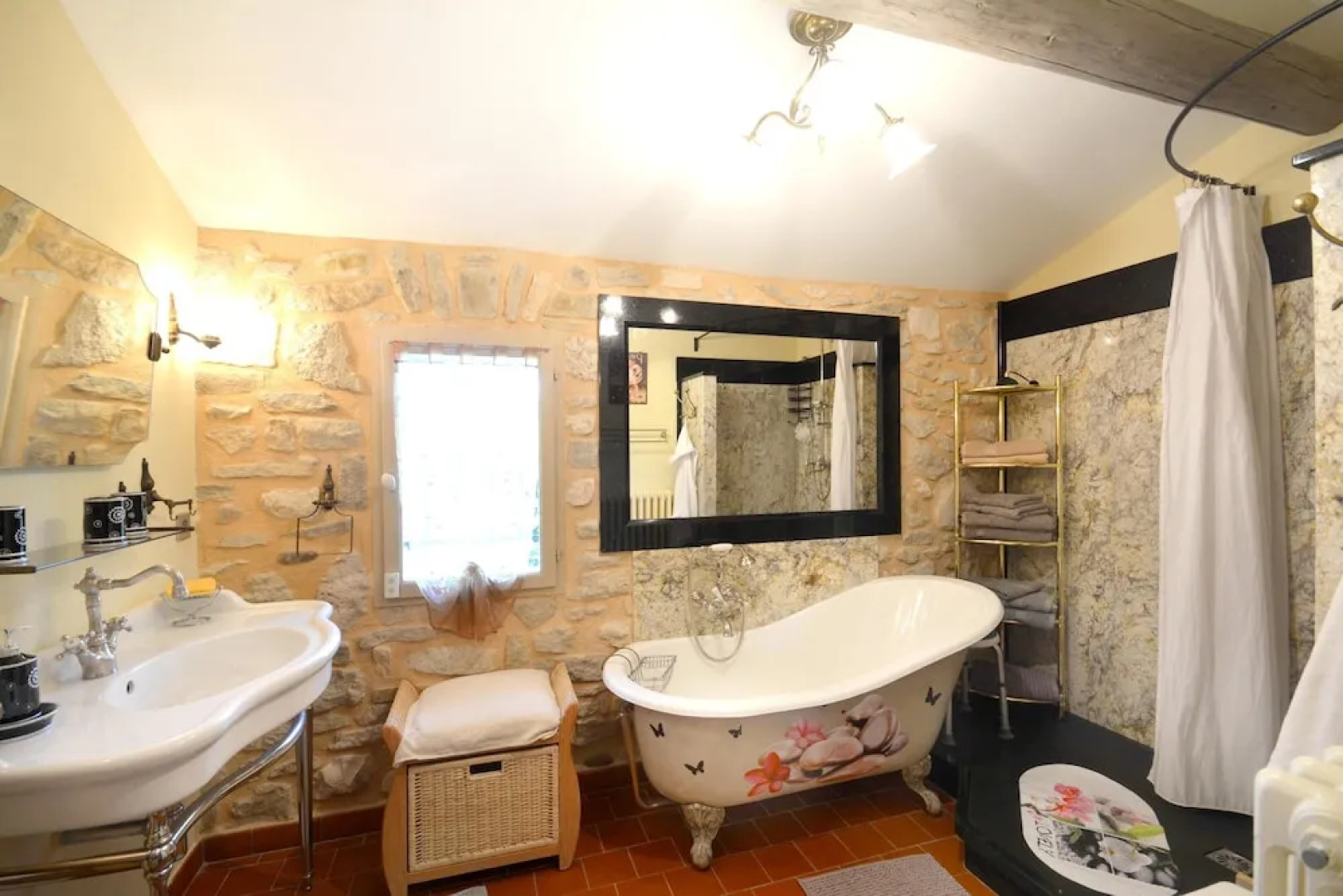 House With one Bedroom in Le Thor, With Furnished Garden and Wifi
