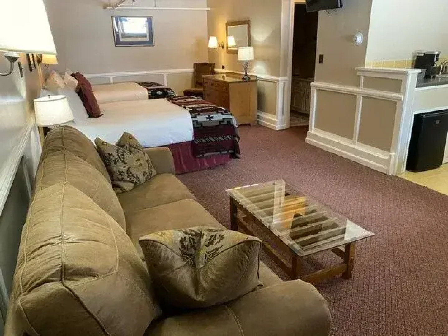 The Historic Redstone Inn