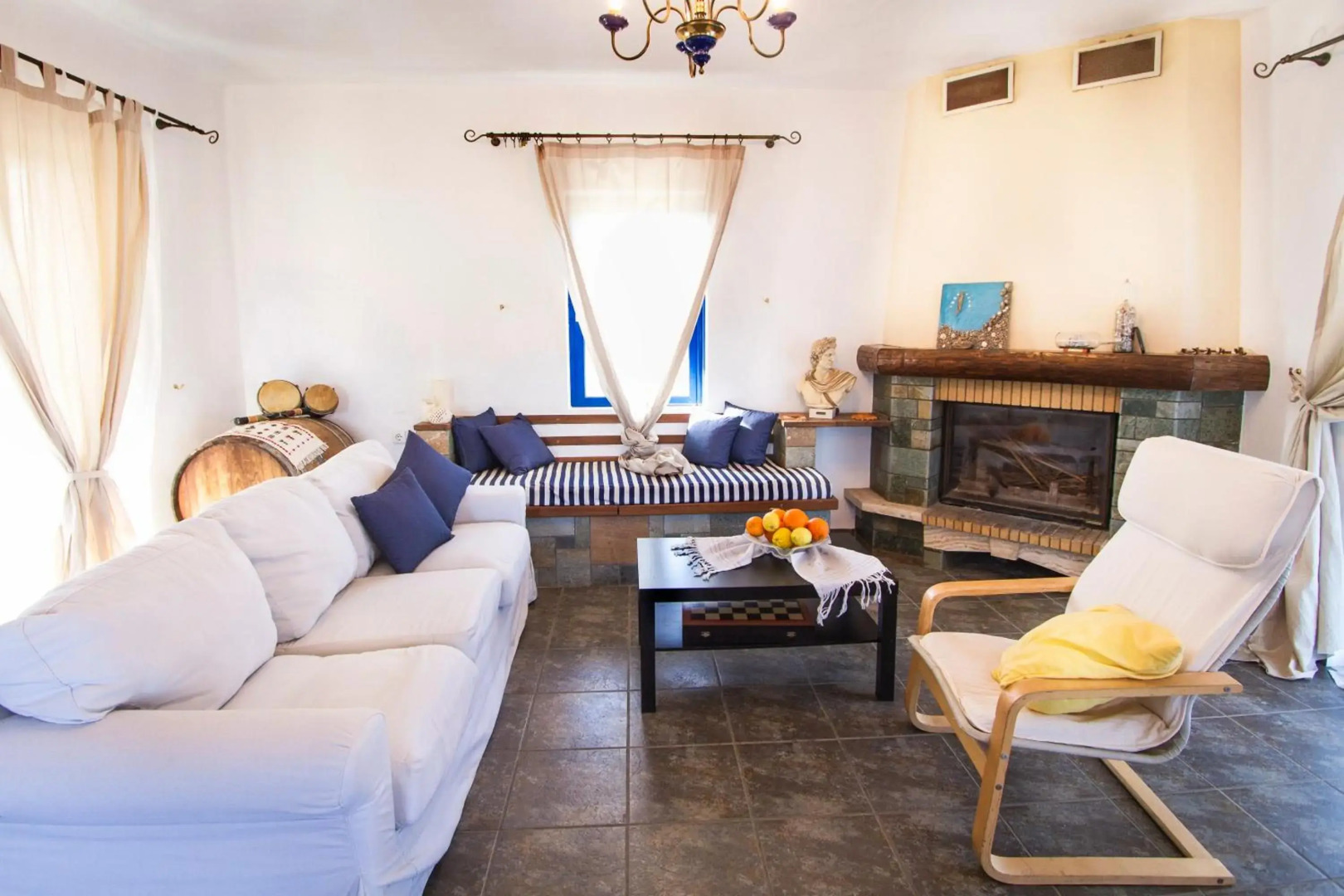 Mantilida Villa & Studio