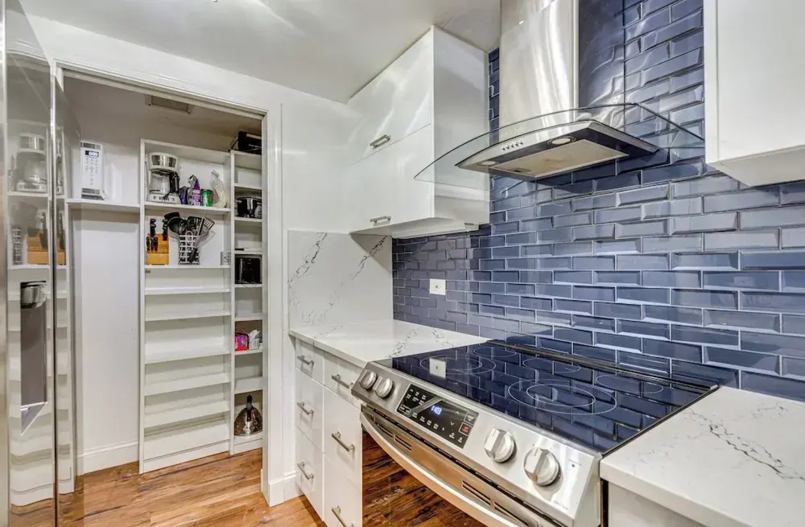 8 Mi to Honeymoon Island: Golf Getaway w/ Balcony!