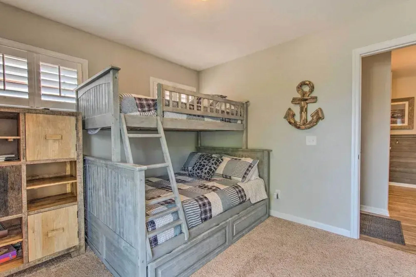 Surf City Escape w/ 6 Decks: Steps To Beach