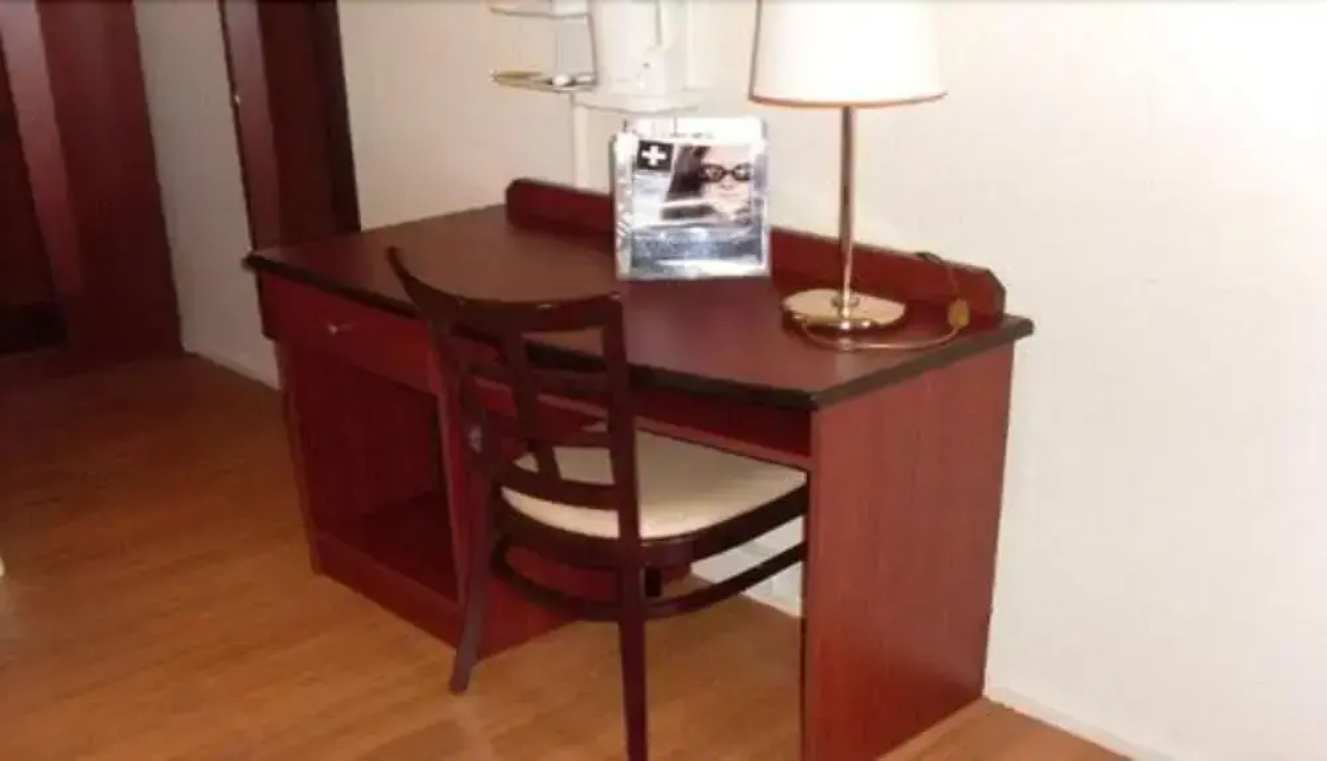 Hôtel Grill Le Coudray-Montceaux