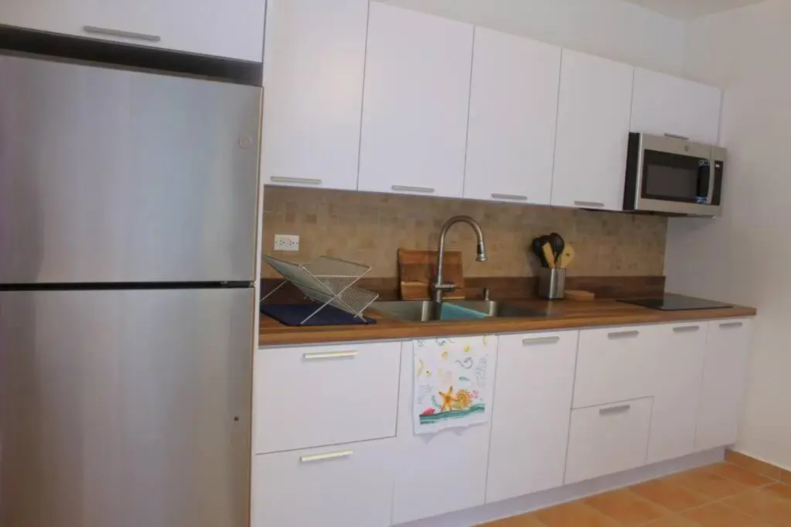 Casa al Mare #3- 1 bdr - 4 min walk to Sandy Beach