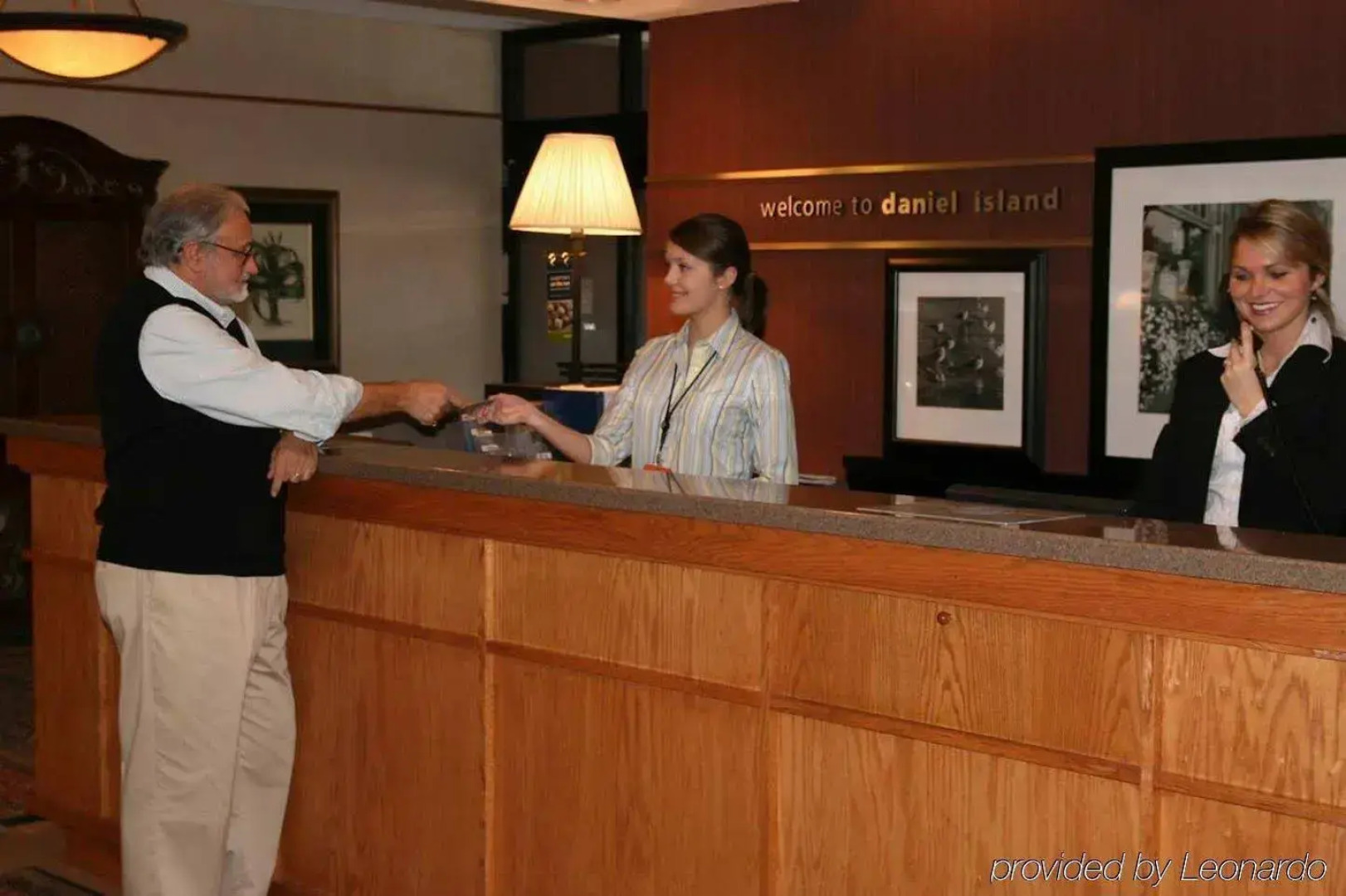 Hampton Inn Charleston - Daniel Island