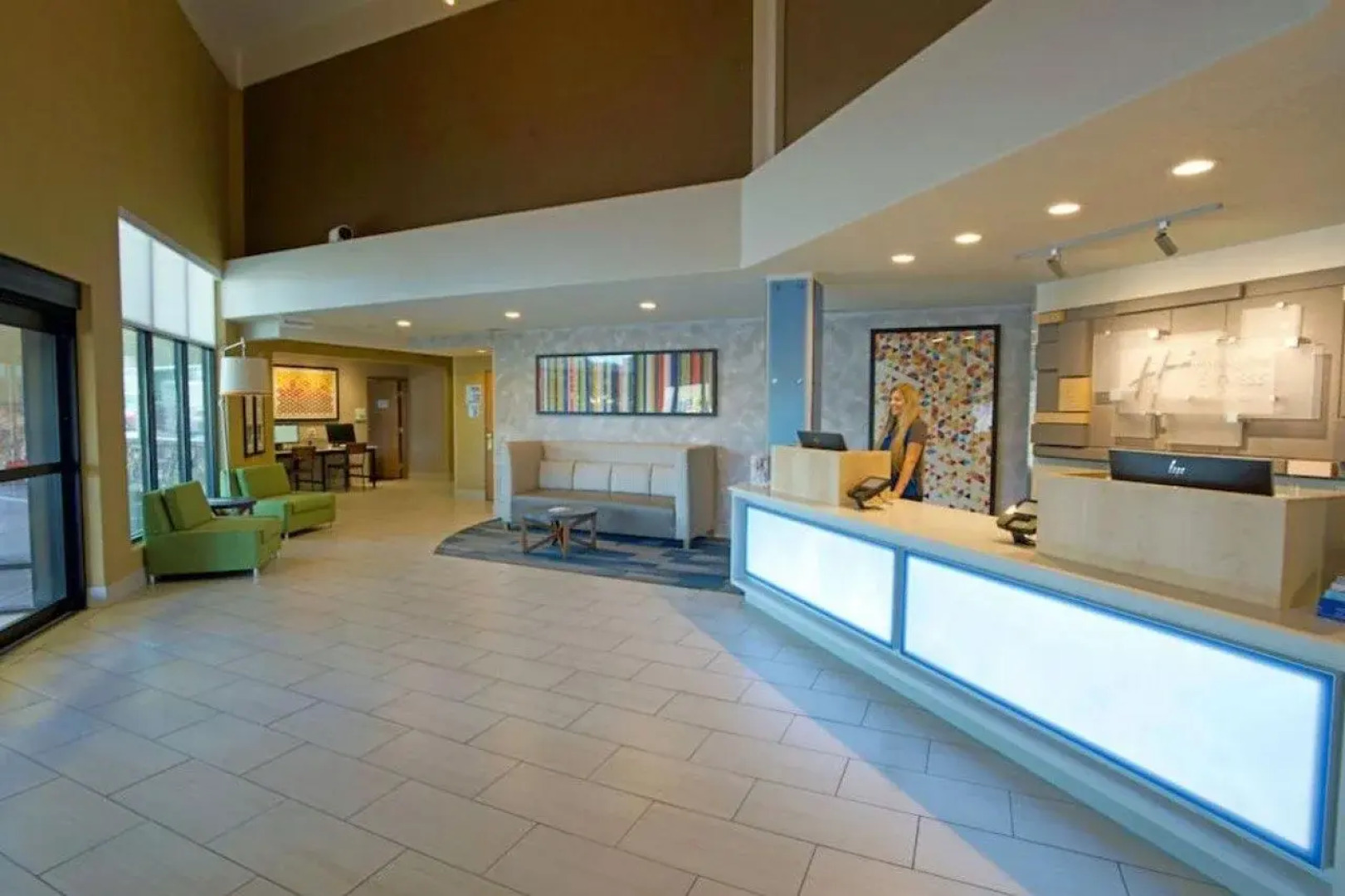 Holiday Inn Express & Suites Canyonville