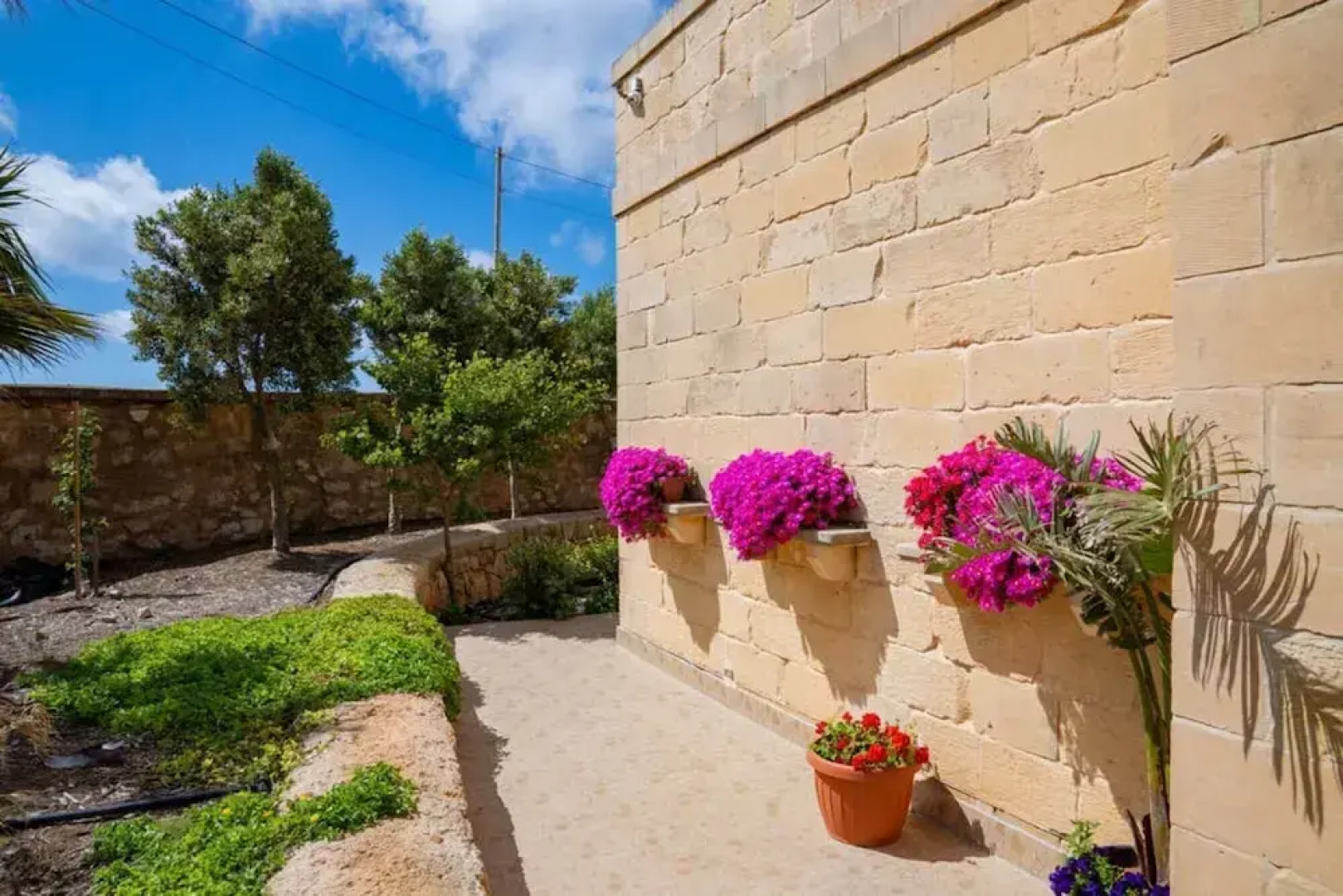 Villa Munqar 3 Bedroom Villa With Private Pool