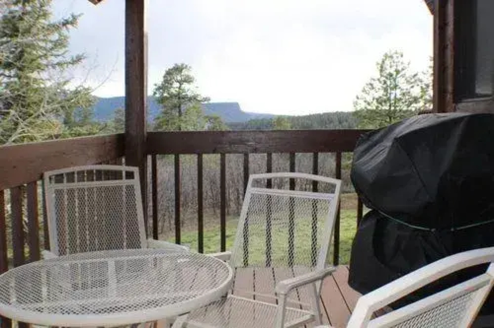 Pine Vista 3 Br Home by RedAwning