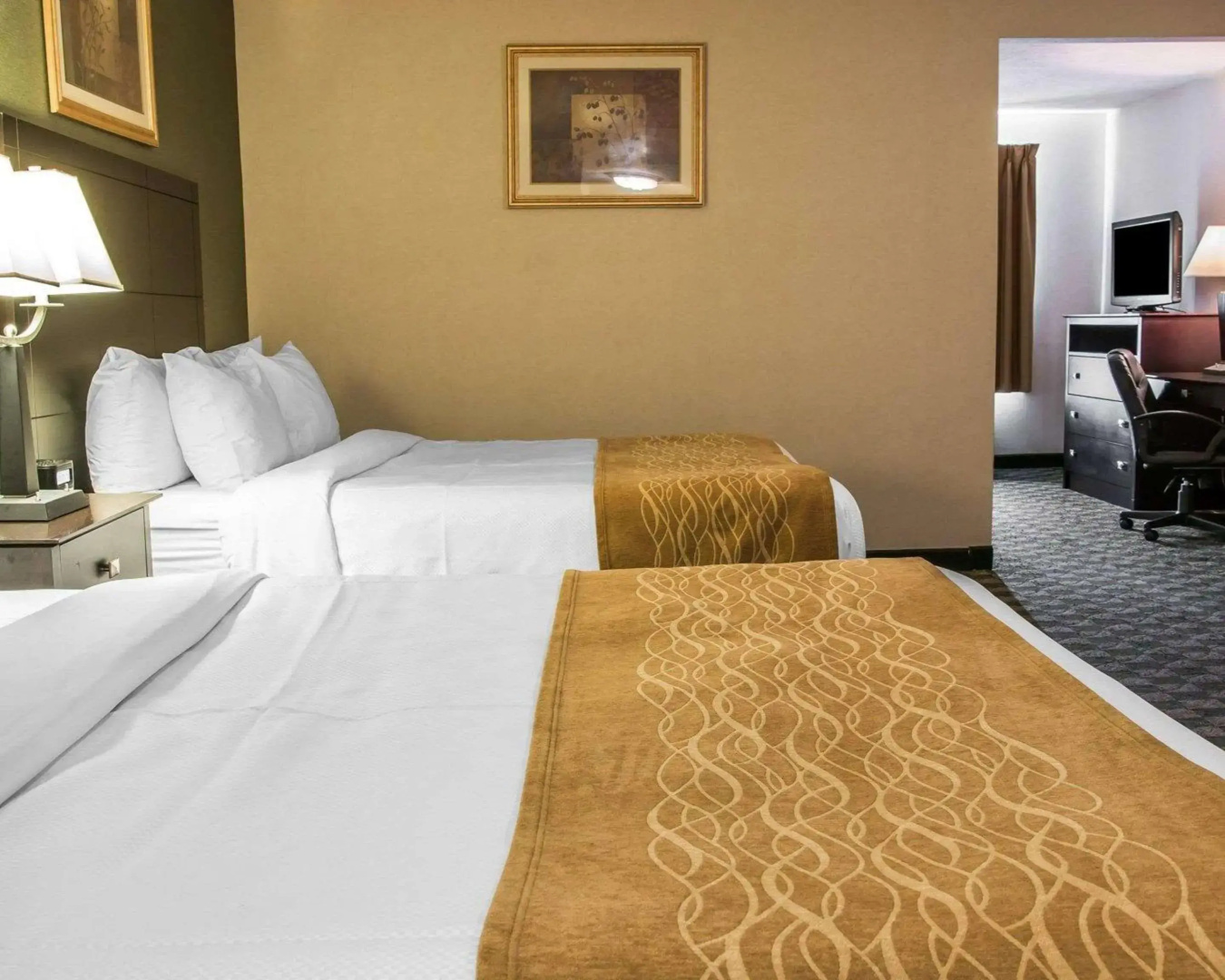 Comfort Inn Whitehall near Michigan's Adventure