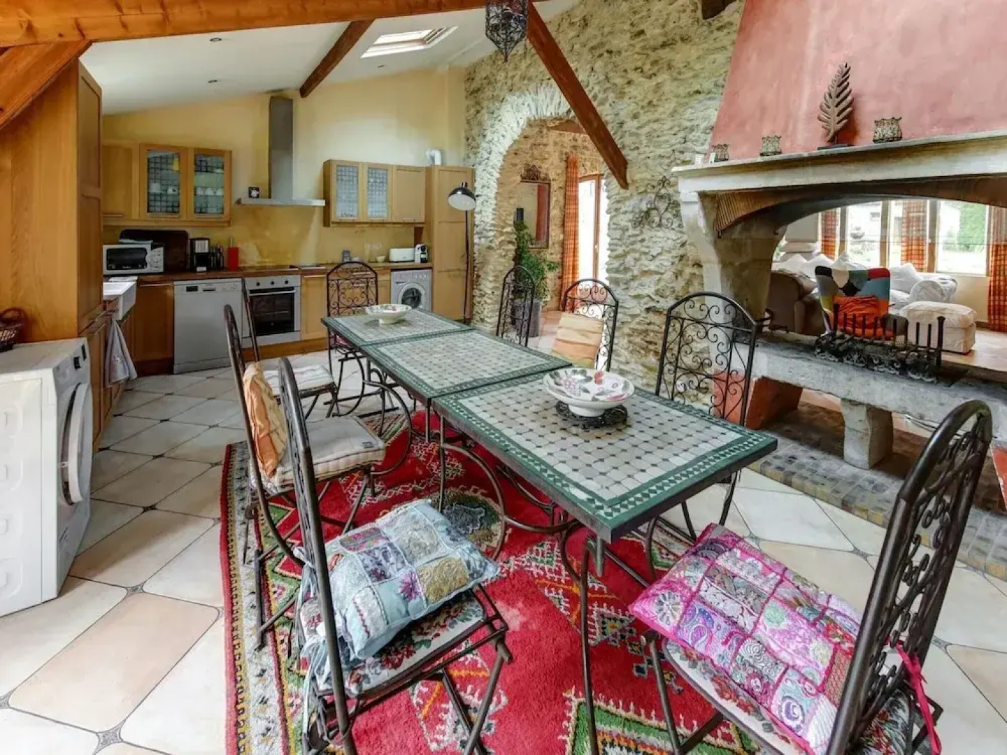 Pleasant Holiday Home in Raizeux With Garden