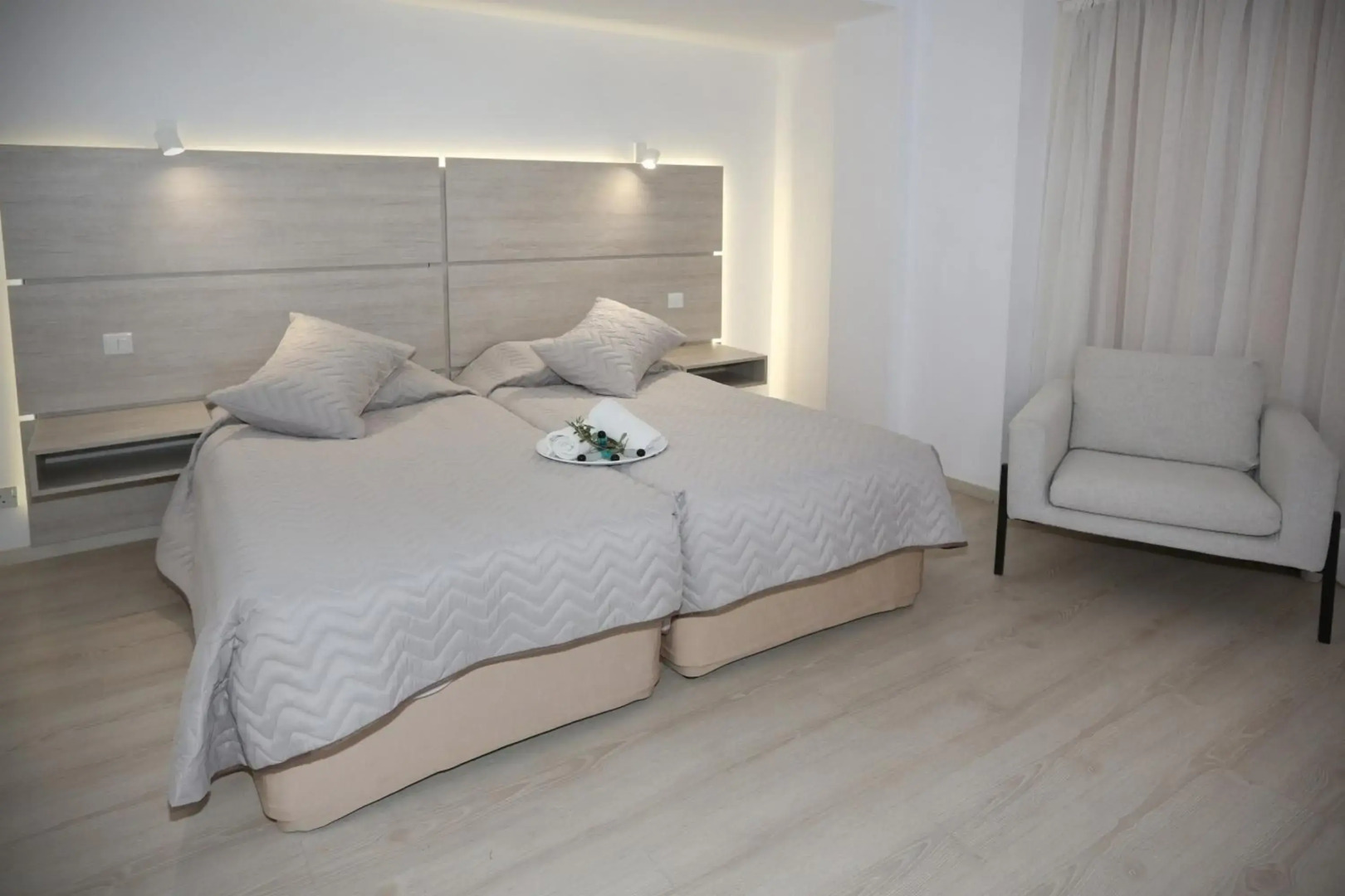 Pier Beach Hotel Apartments