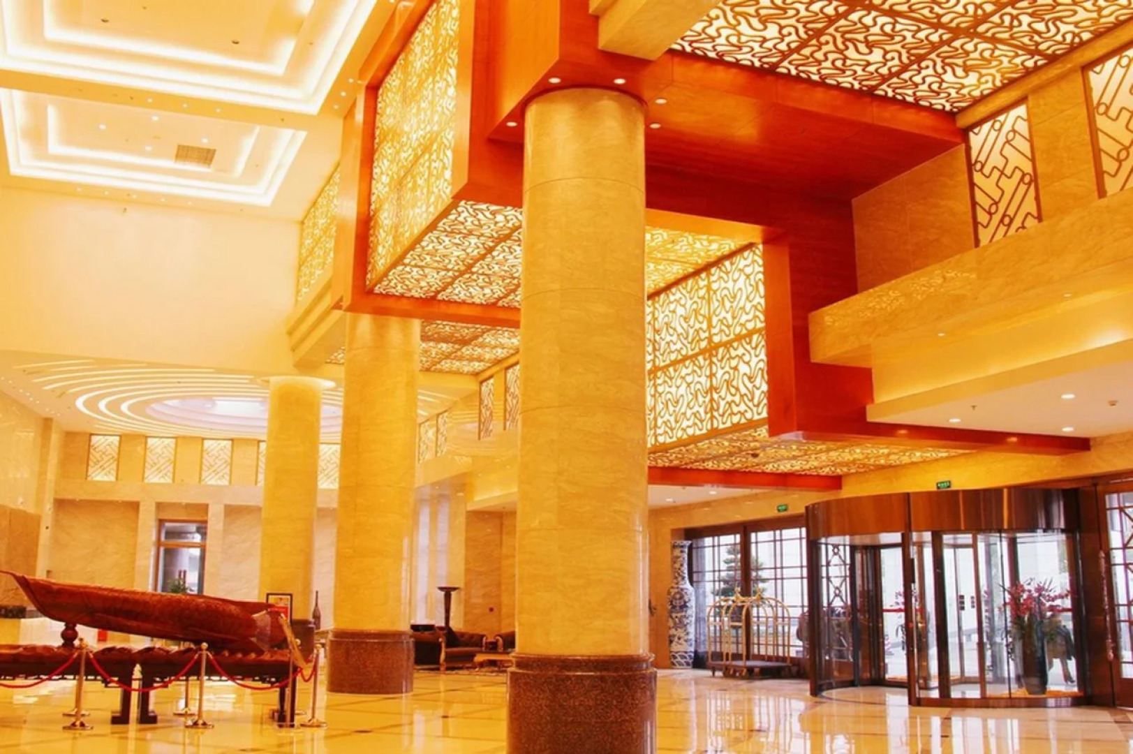 Ramada Plaza Chongqing West Hotel