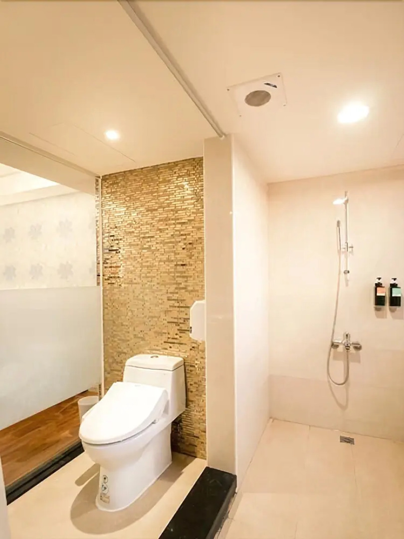 Yuanlin Business Hotel