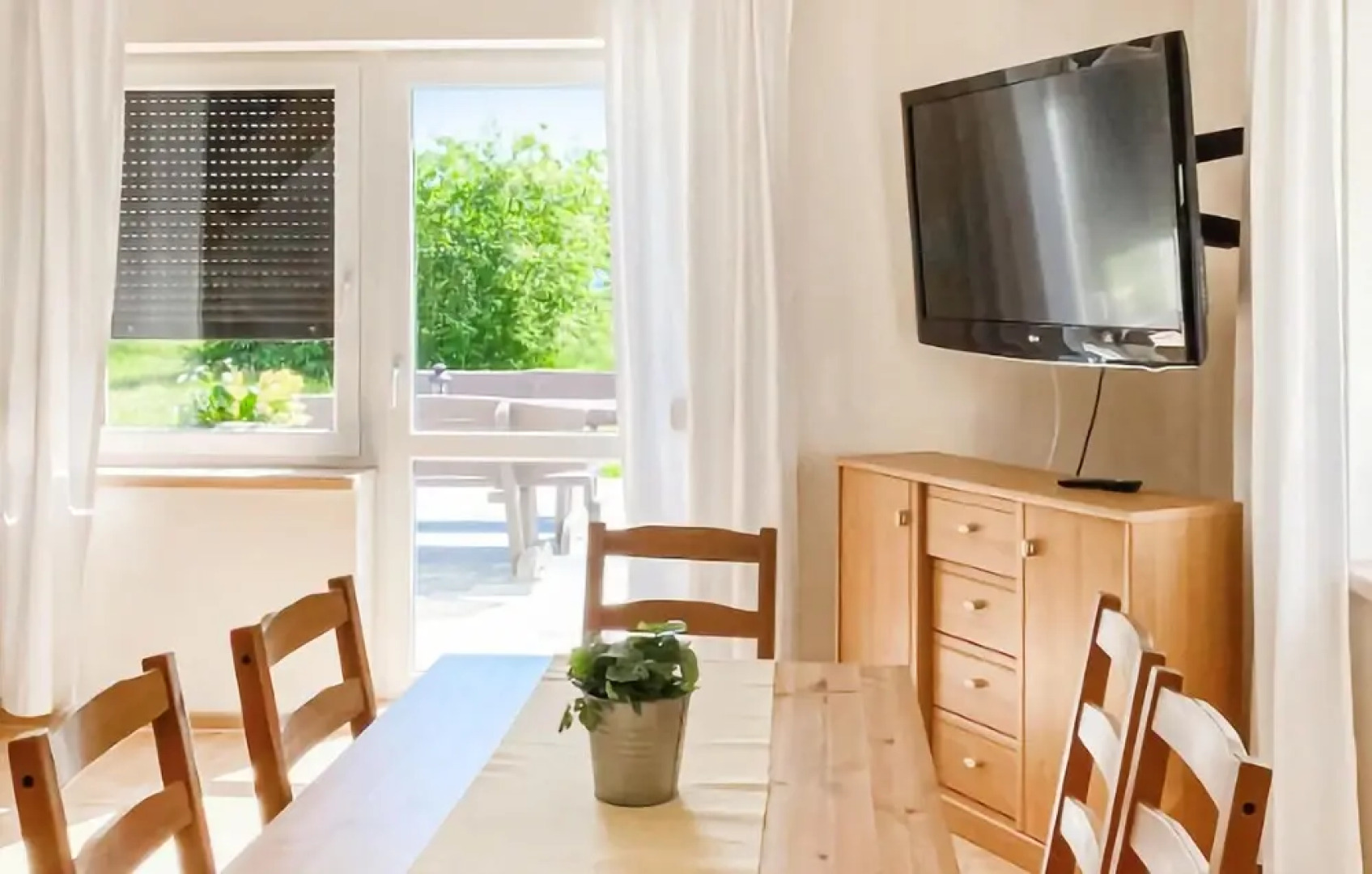 Awesome Home in Tlen With 2 Bedrooms and Wifi