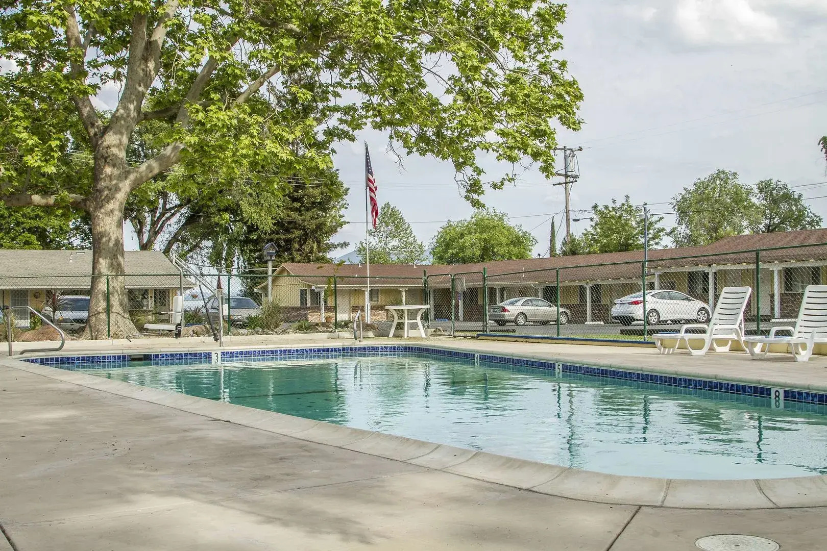 Skylark Shores Resort