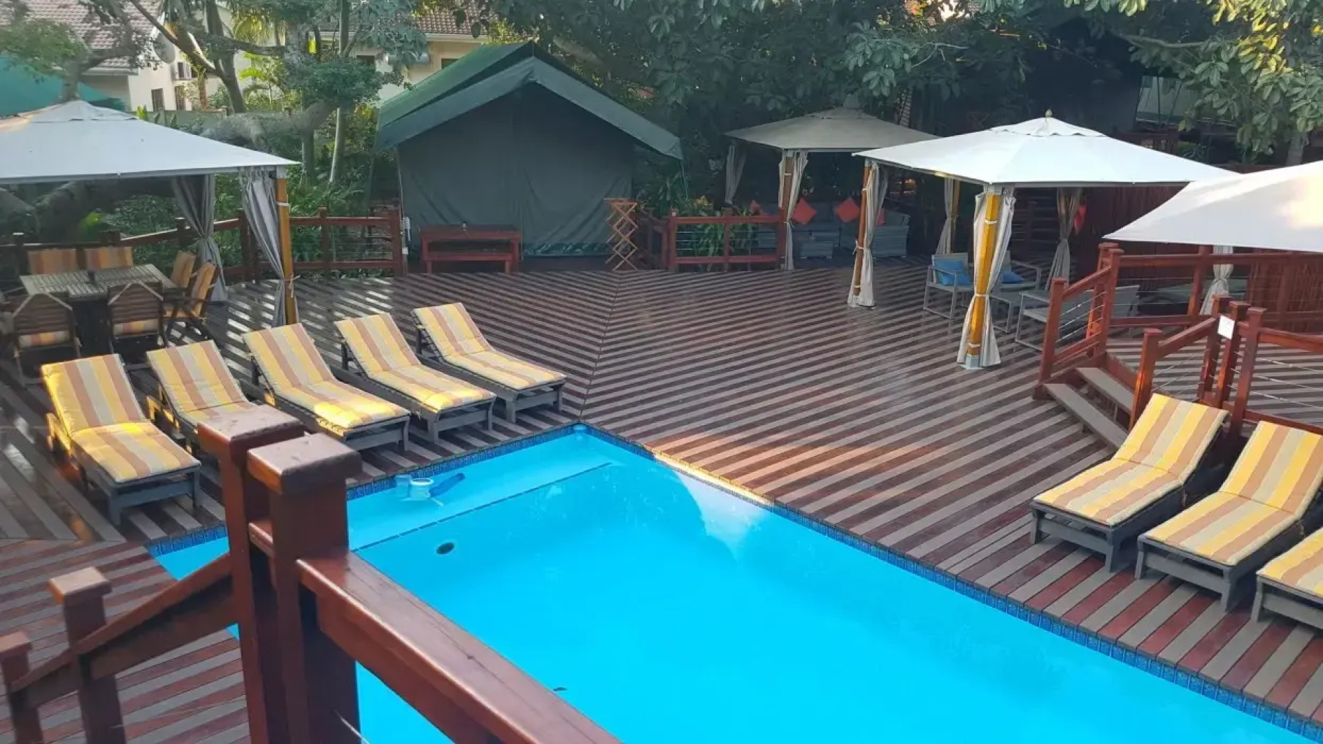 Monzi Safari Lodge