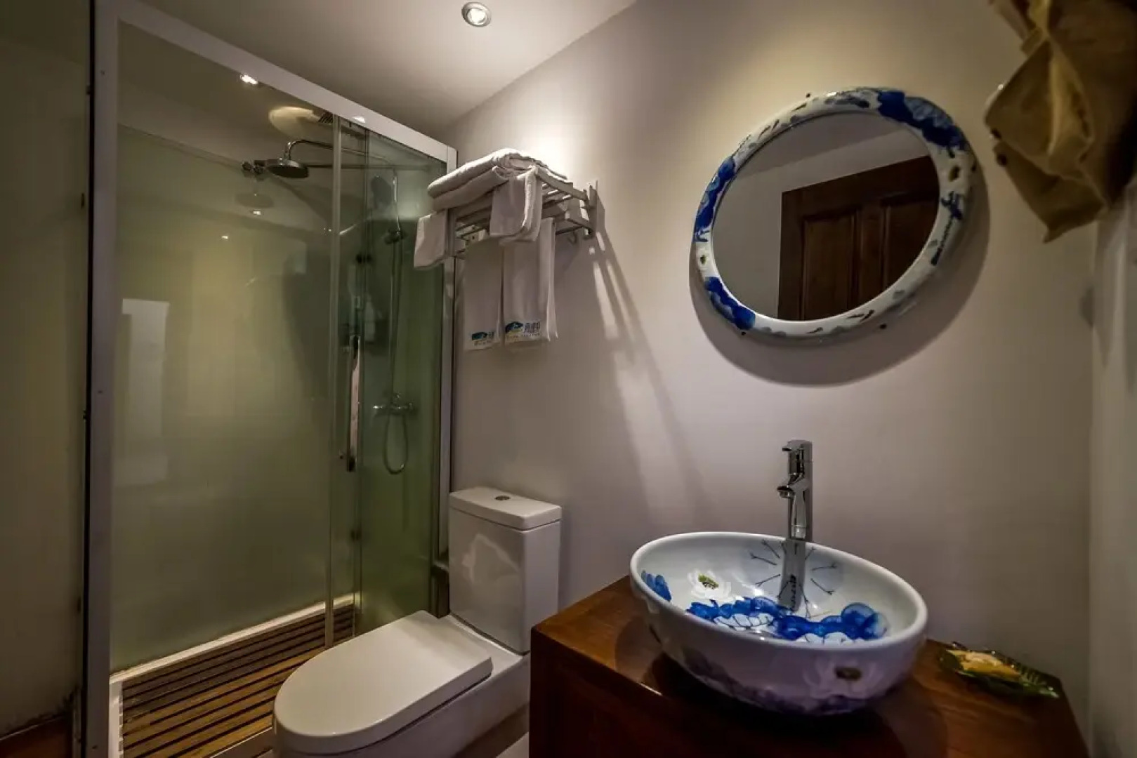 Jiusitang Travelling With hotel