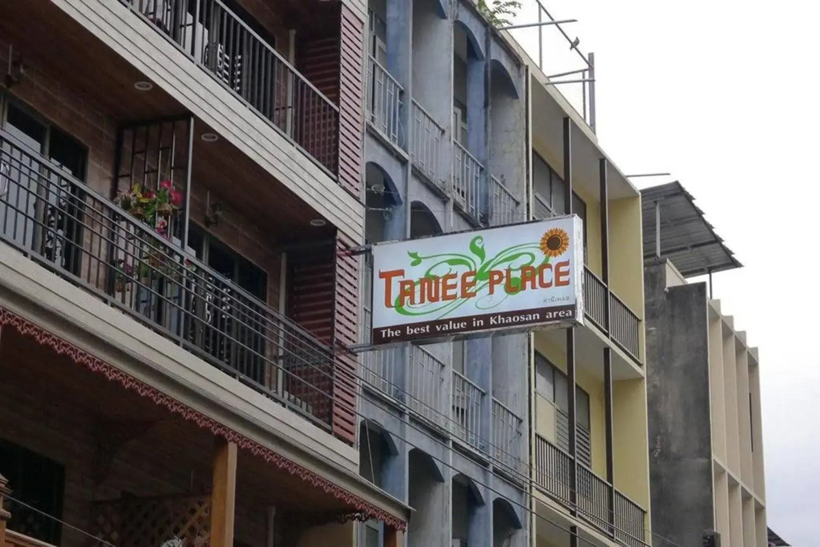Tanee Place