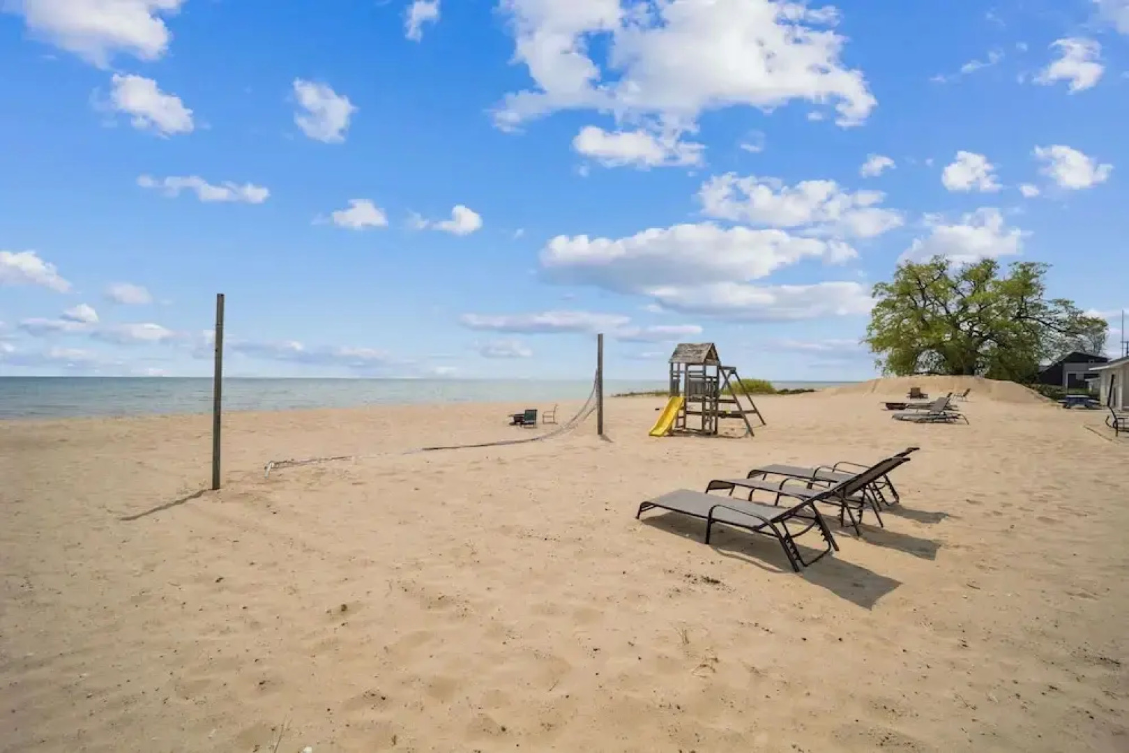 Barefoot Beach Resort