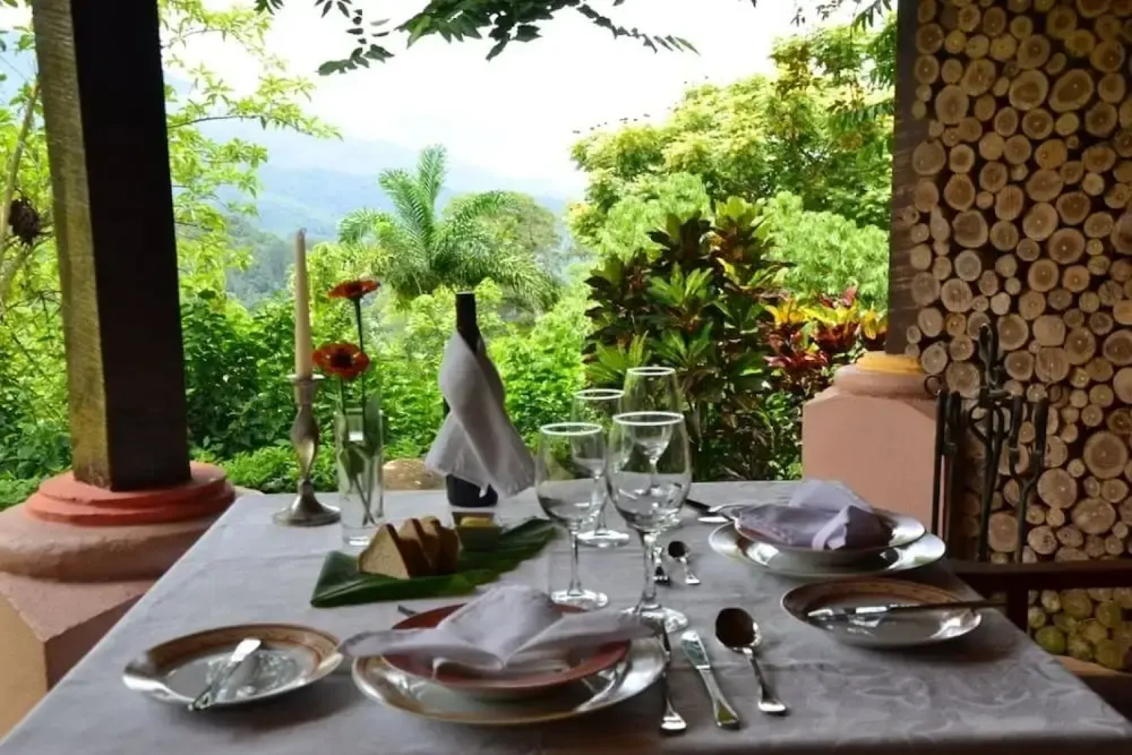 Portal De La Montaña