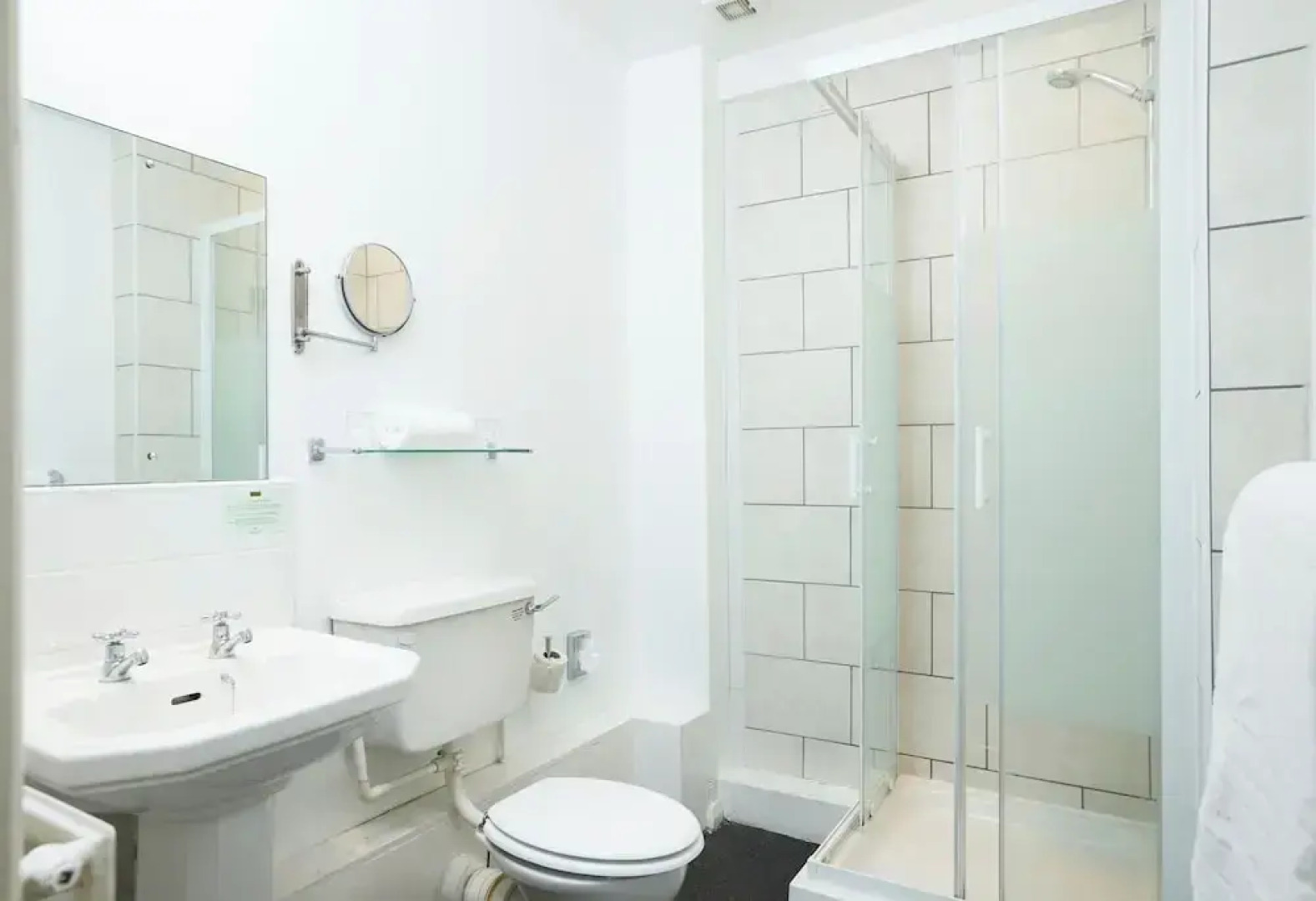 Hunters Hall Tetbury by Greene King Inns