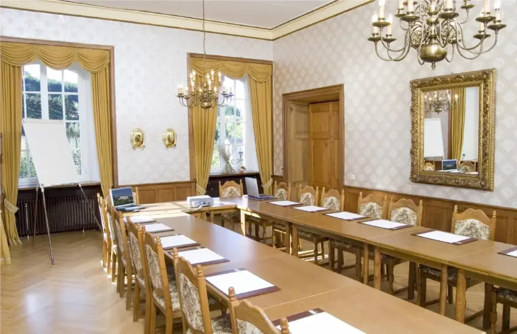 Prisma Hotel Burg Bollendorf