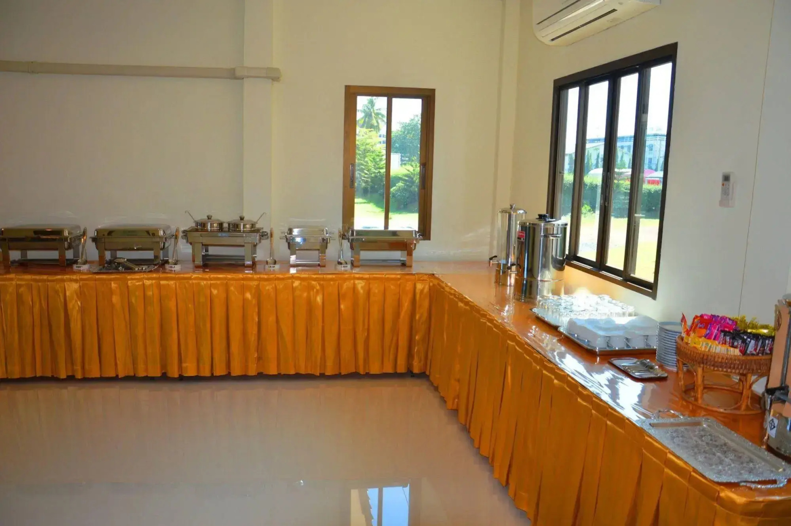 Silver Gold Garden Suvarnabhumi Airport Hotel