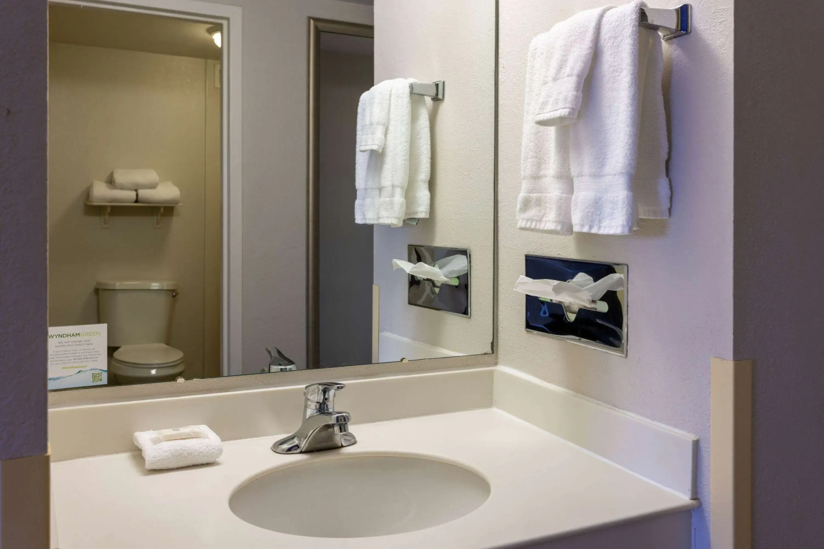 La Quinta Inn & Suites by Wyndham Kingsport TriCities