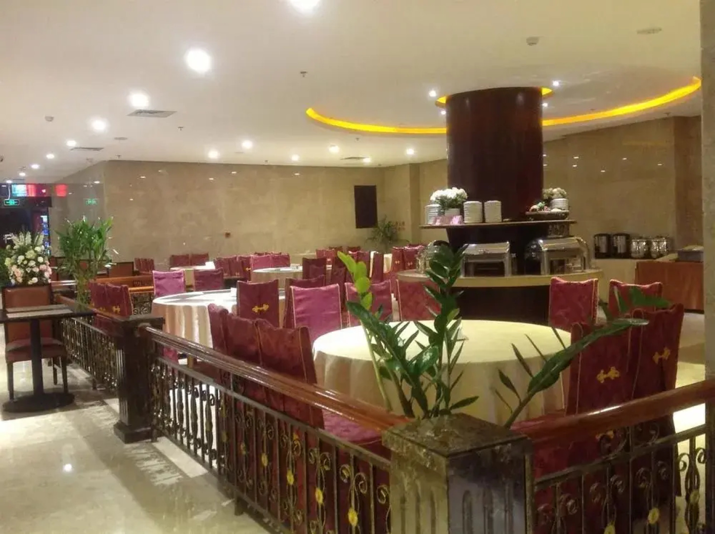 Bama Phoenix Hotel